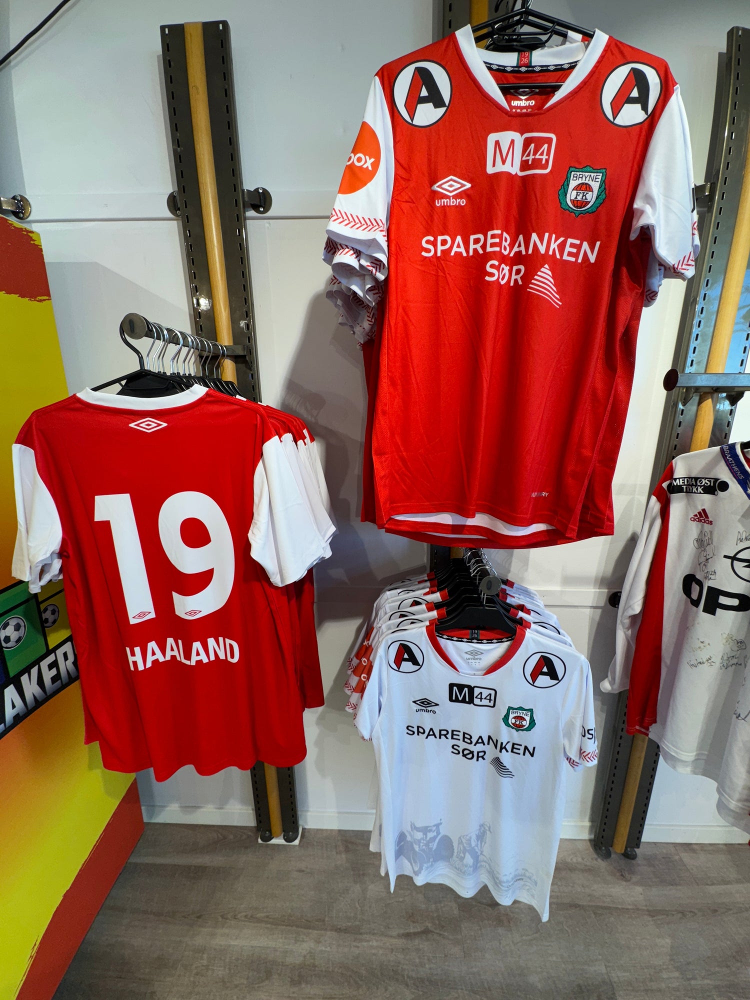 Official Partner of Bryne FK! 🔴⚪ - TheFootballIdiots