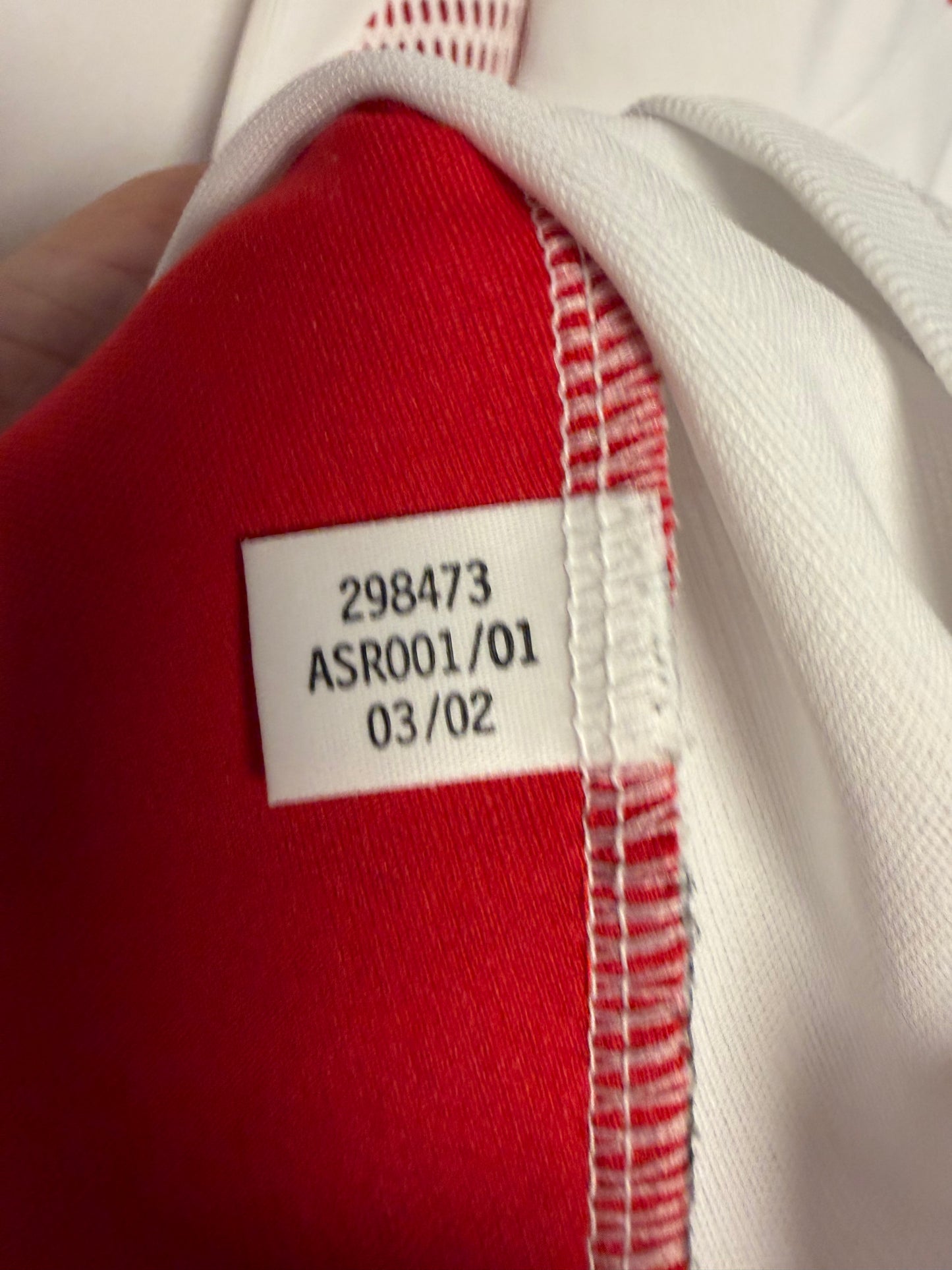 Spain national team crest and Adidas three stripes detail on 02/04 away jersey size XL