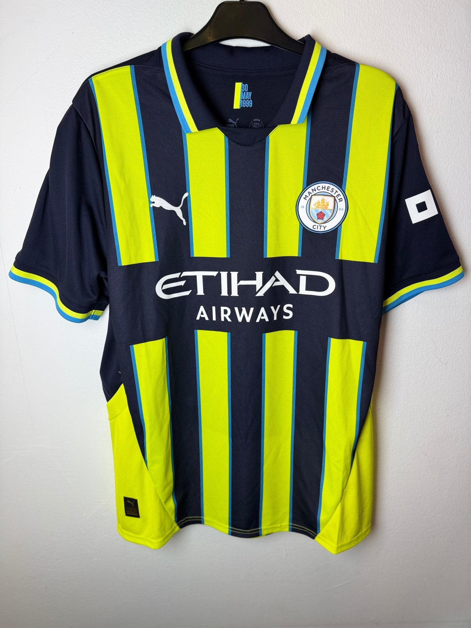 Man City Away Shirt 24/25 Rodri 16 | The Football Idiots