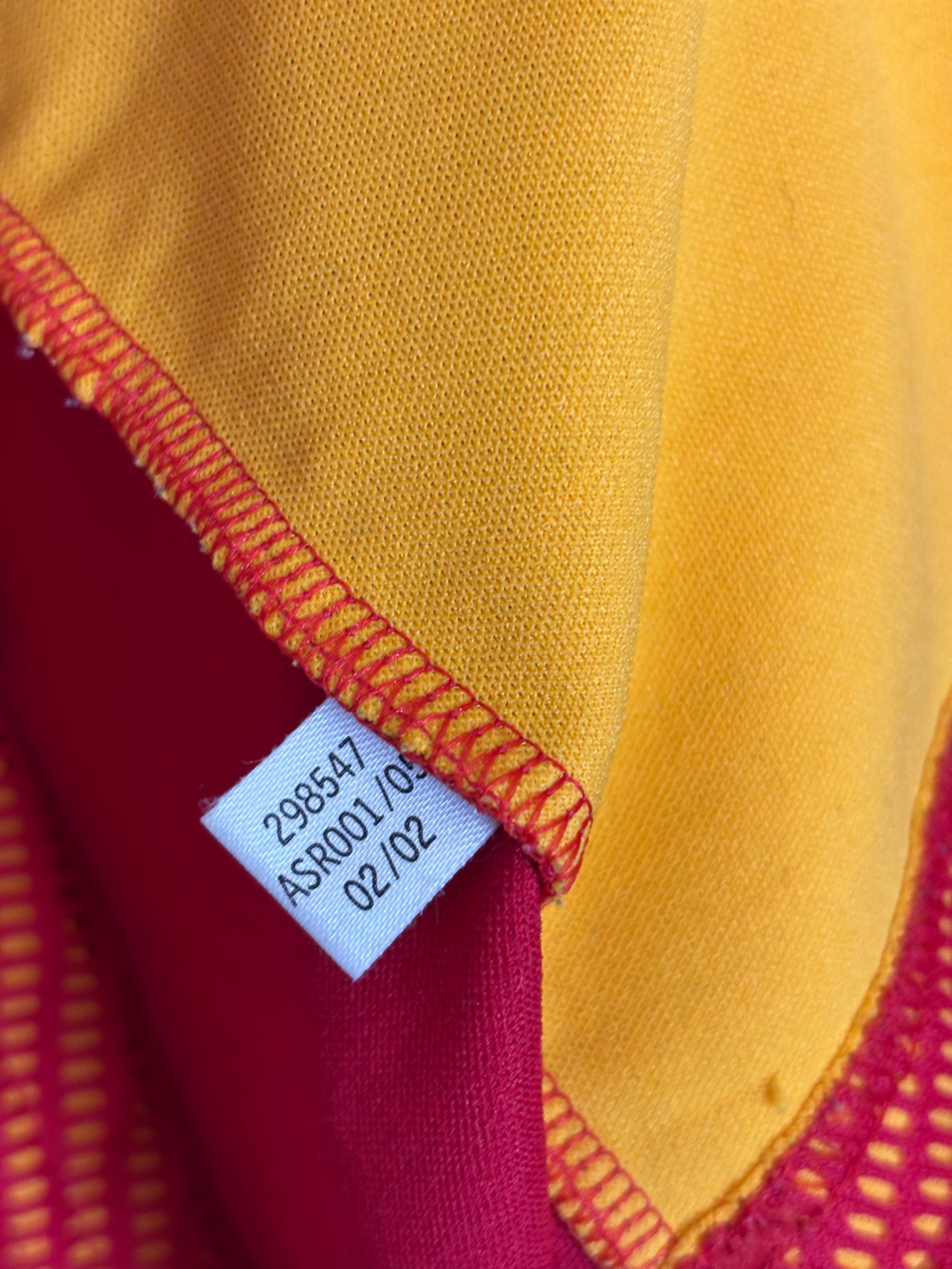 Spain 2002 home shirt size and care label details showing Adidas medium sizing