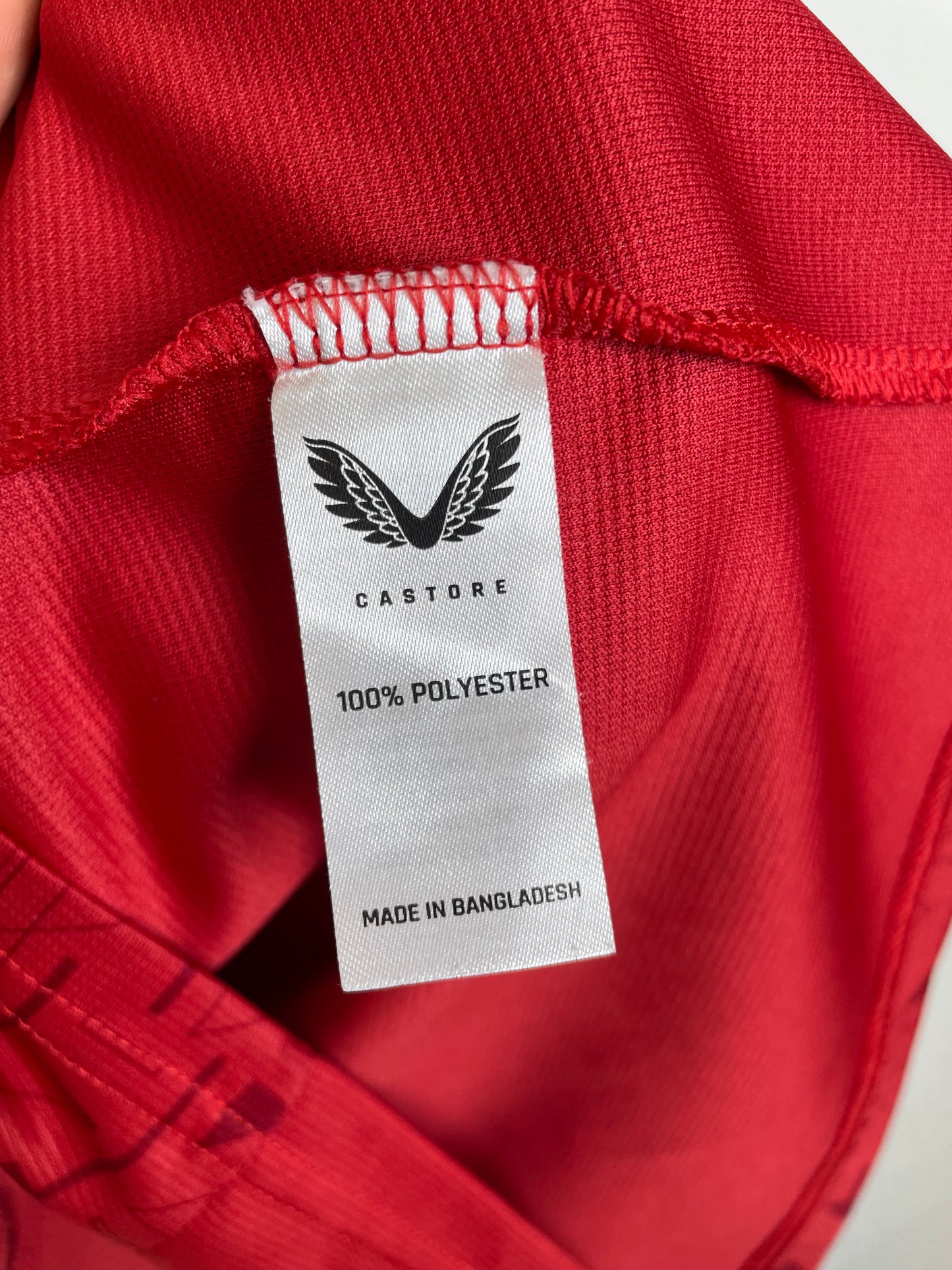 Wolves away shirt 23/24 kids set with shorts, youth size L, excellent 8/10 condition