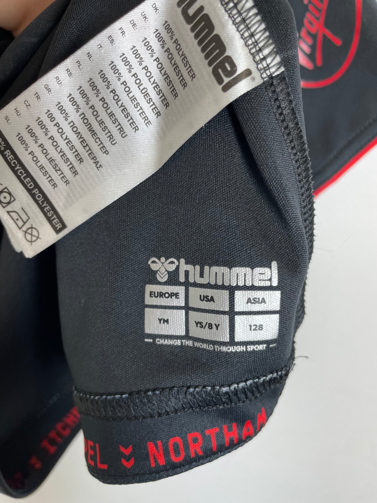 Close-up detail of Southampton away shirt 21/22 kids size 8-9 years in excellent 9/10 condition