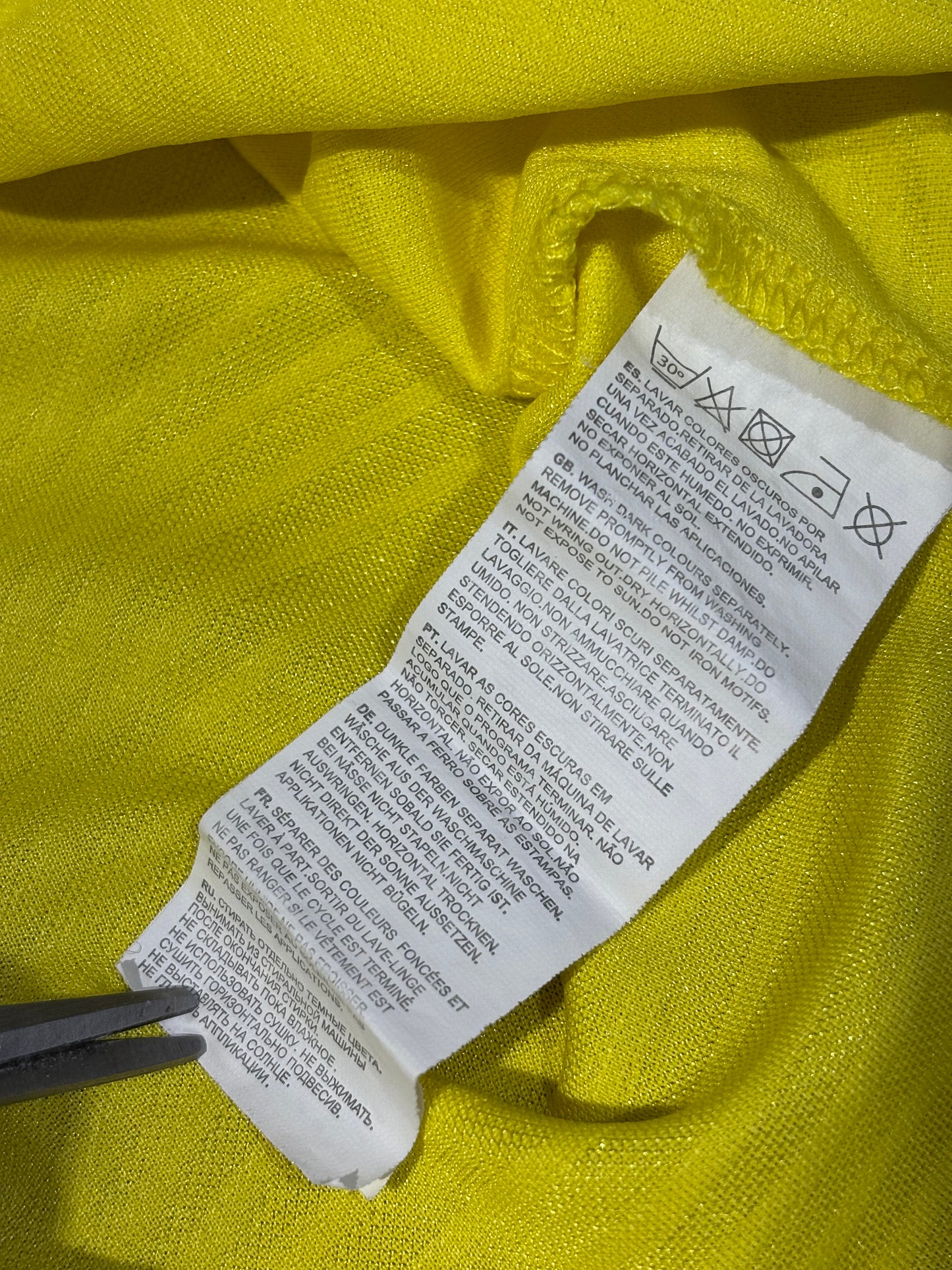 Joma Villareal home shirt 23/24 size L detail view showing R. Albiol 3, excellent condition