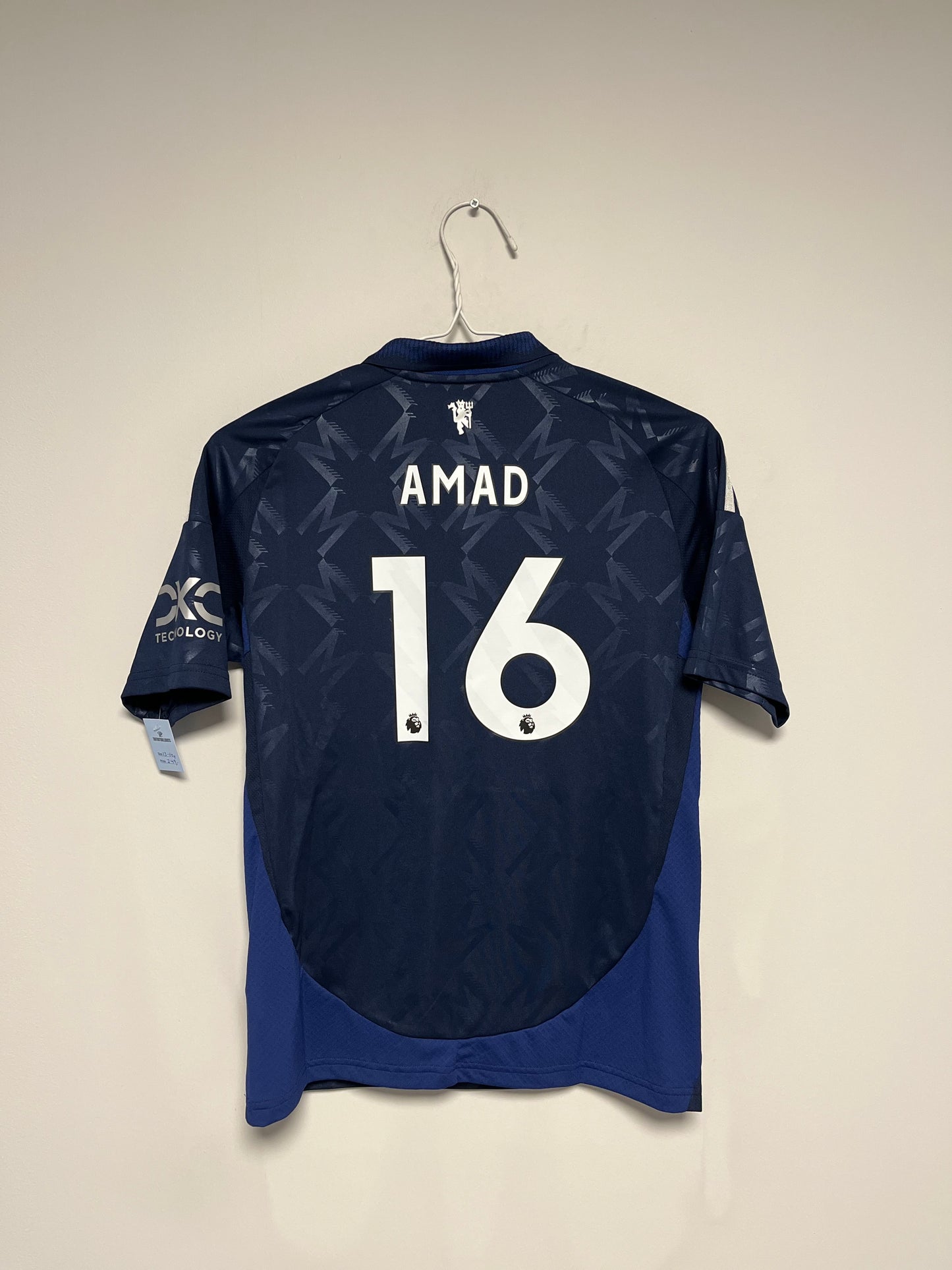 Manchester United Away 24/25 Amad 16 Kids