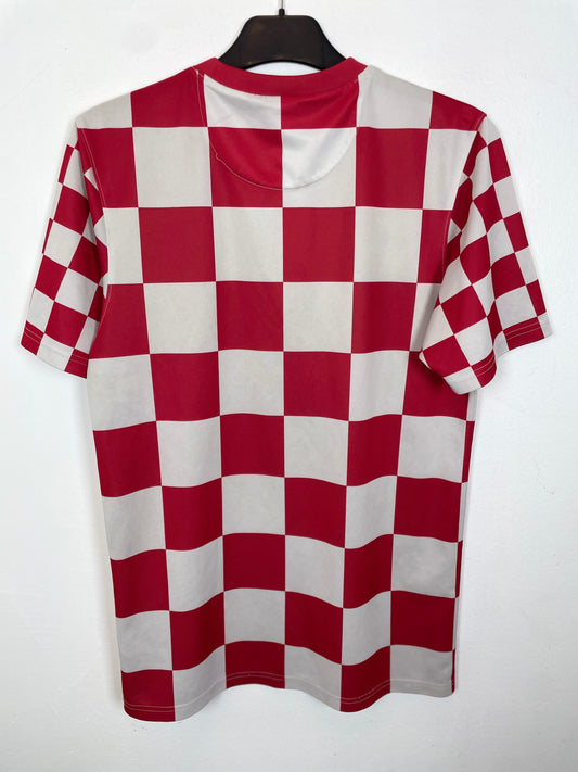 Back view of Nike Croatia home shirt 2012 in white and red checkered pattern, size S