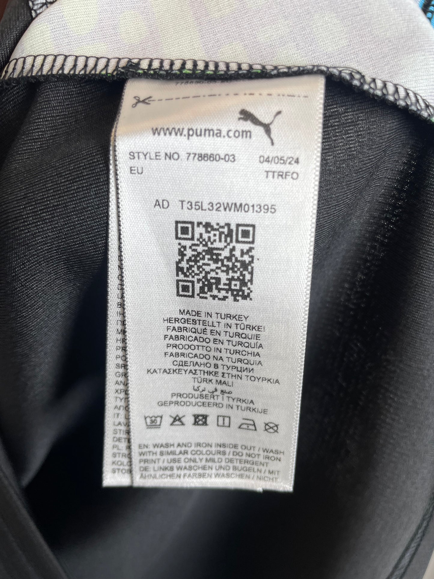 St.Pauli 24/25 third — Puma inner tag and Congstar sponsor detail