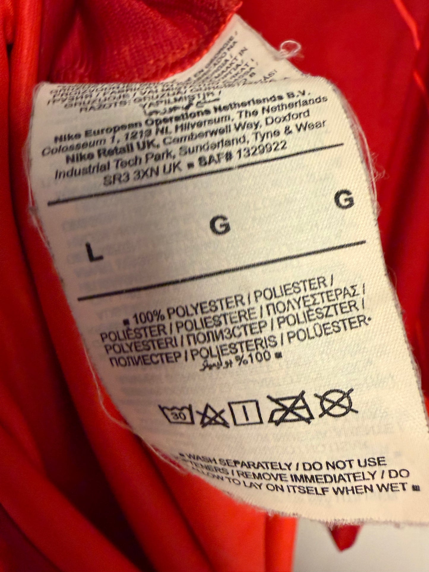 Interior label and size tag of Nike Liverpool 21/22 authentic Henderson home shirt
