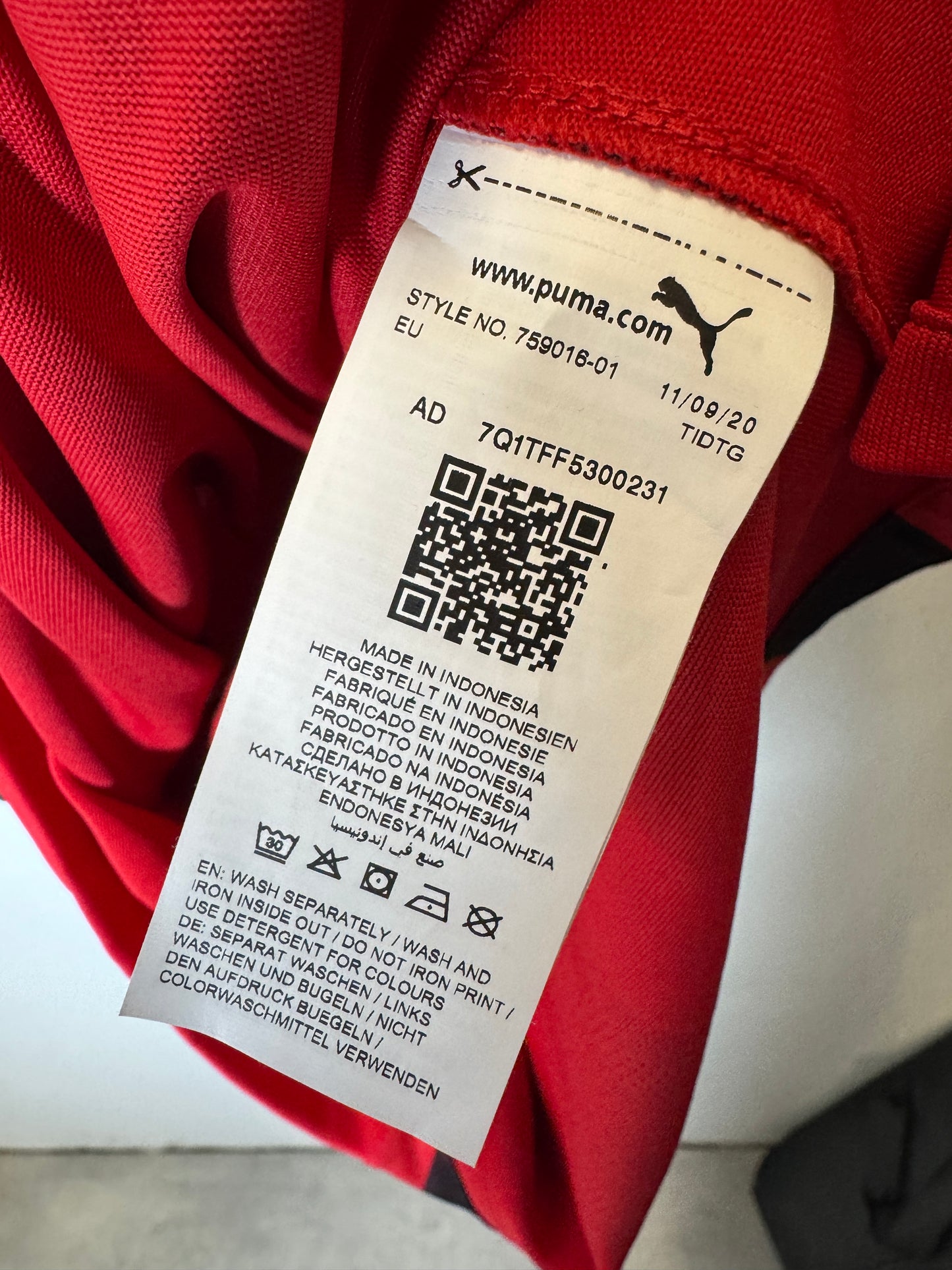 Puma AC Milan 2021-22 Home Theo 19 - 8/10