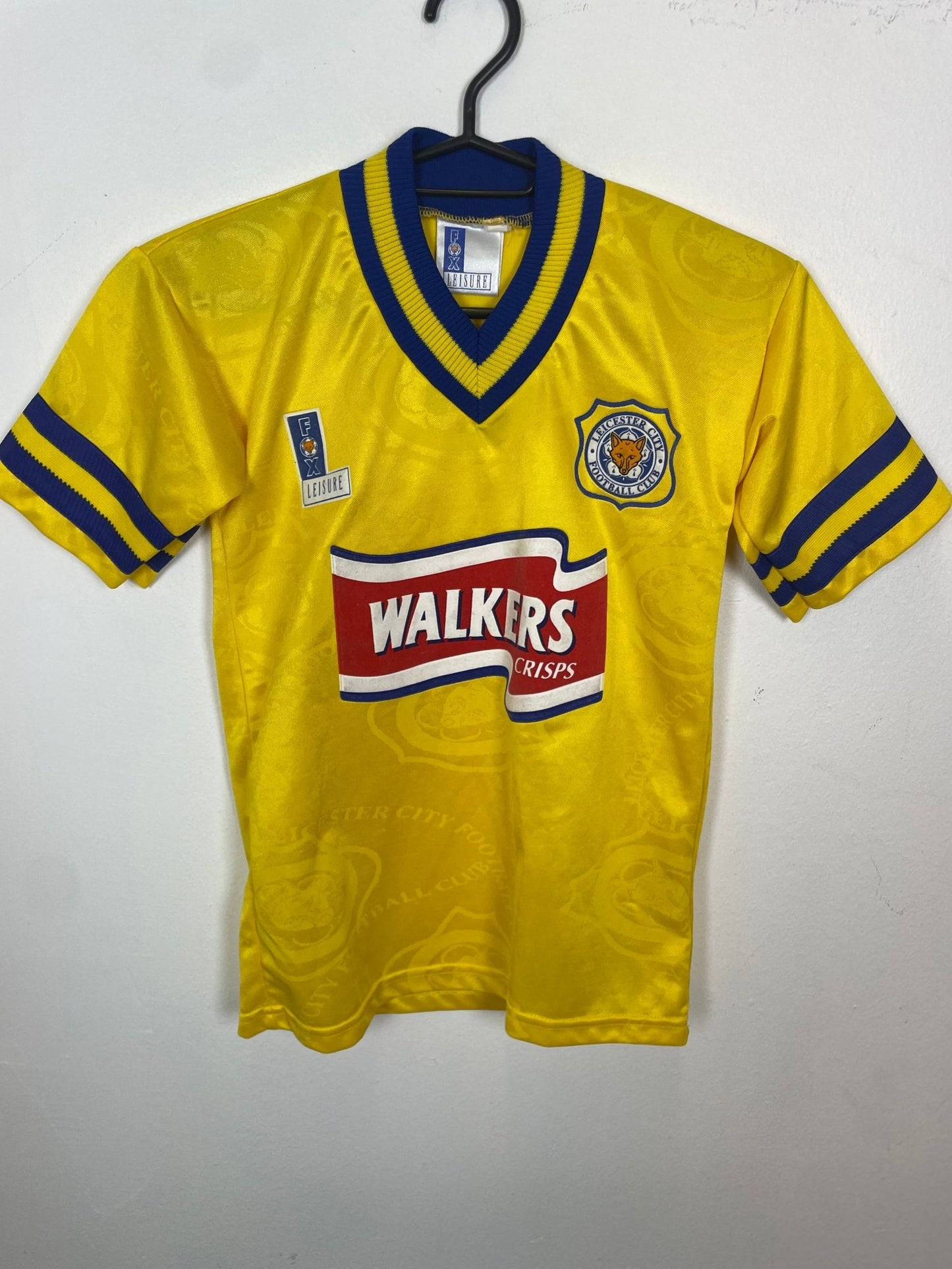 Vintage Fox Leisure Leicester City away football shirt from 1995/96 in kids size 26/28, genuine original football shirt