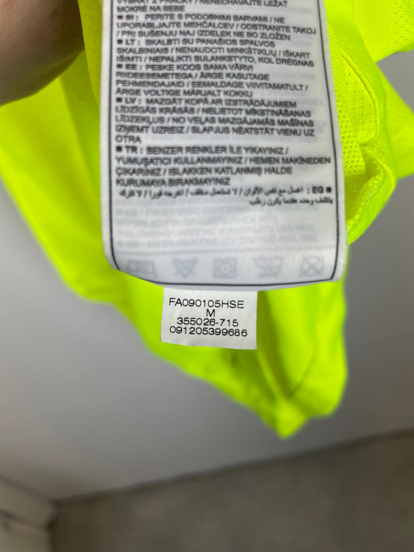 Authentic Nike Blaugrana training shirt 2009-2011 close up badge