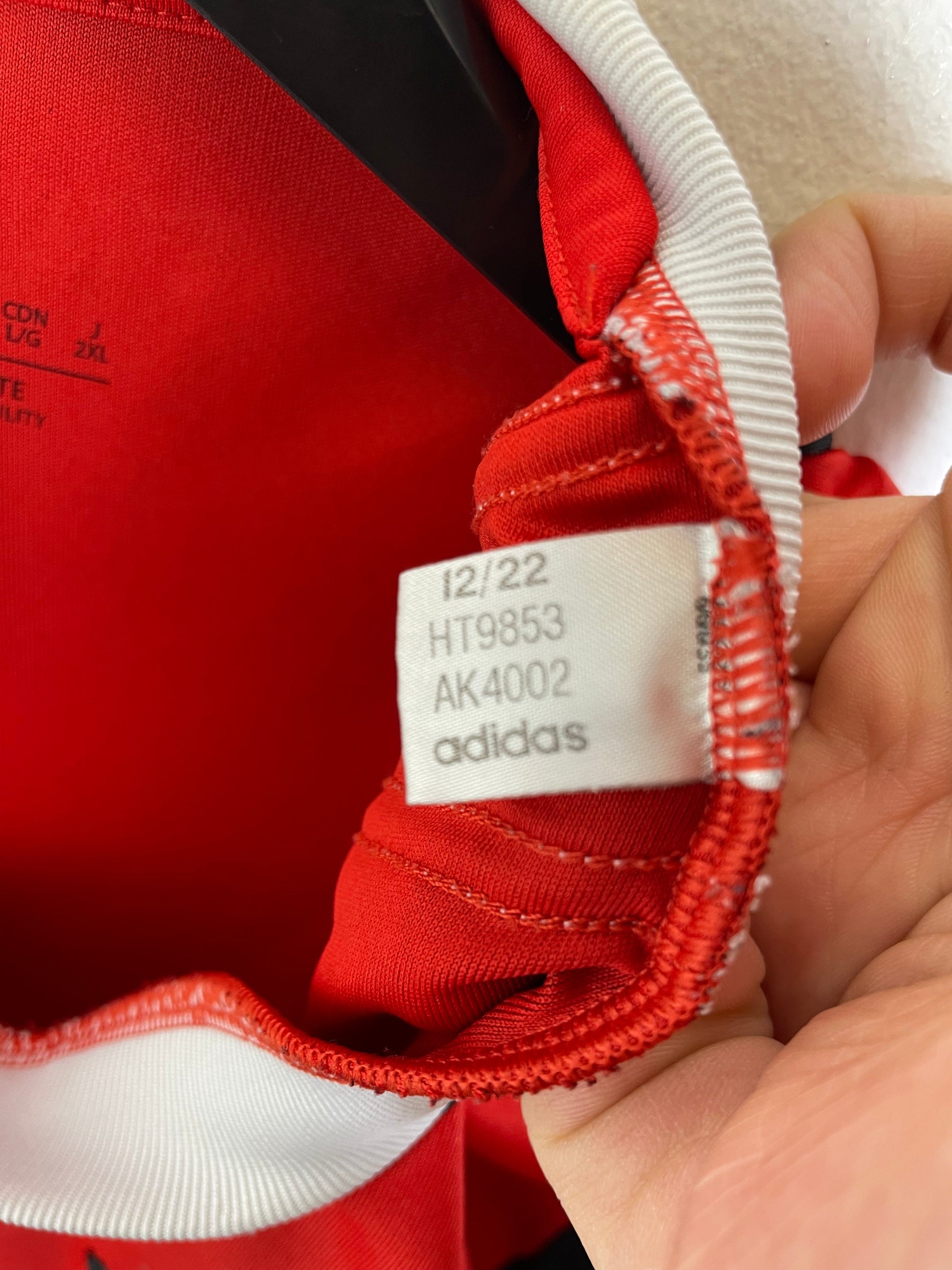 Adidas branding and fabric texture detail on River Plate 2023/24 third shirt in large size
