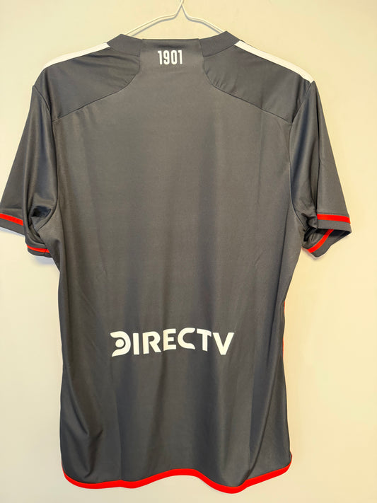 Back view of Adidas River Plate 2025 fourth kit showing plain reverse side, size M