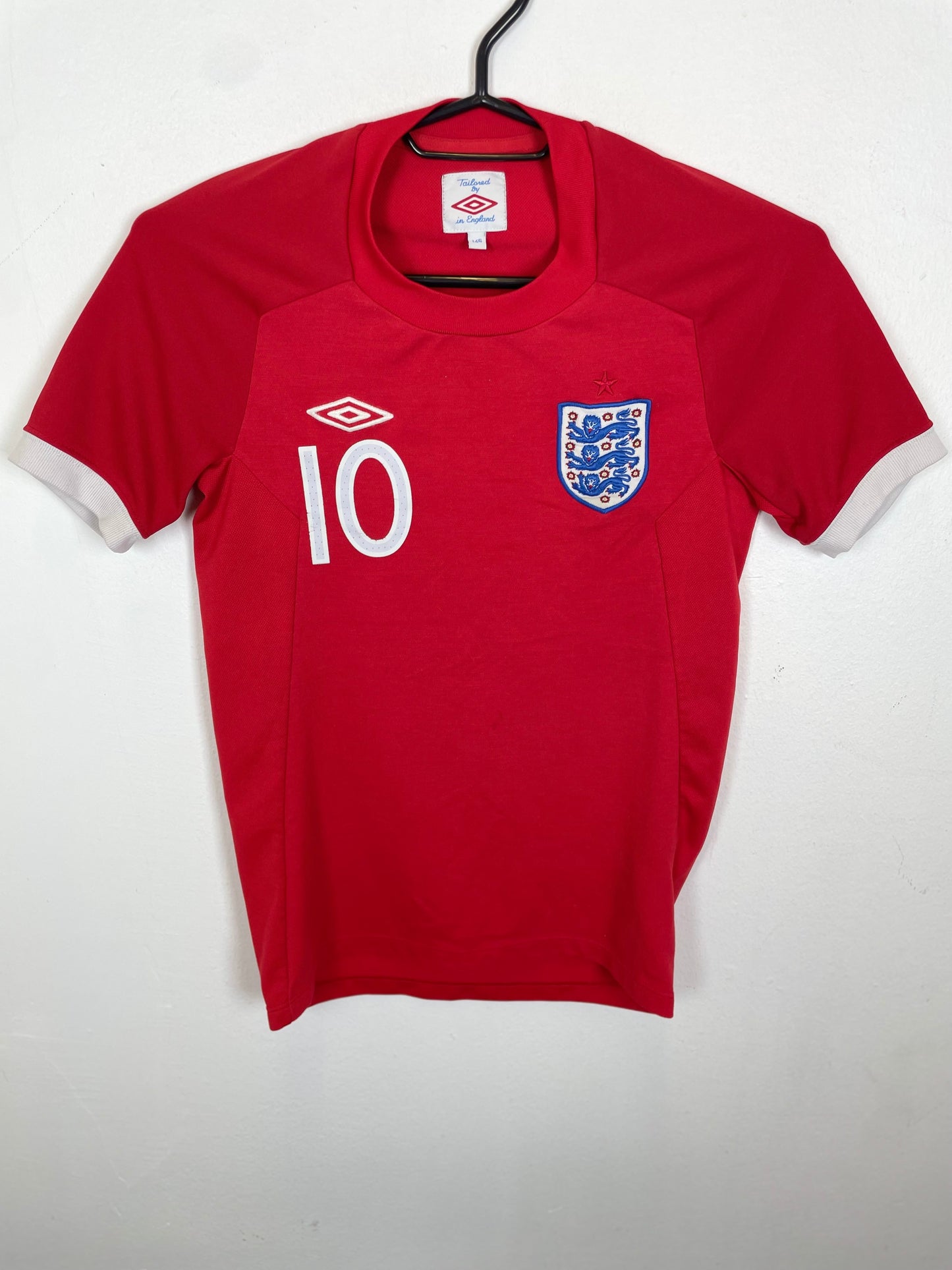 England away shirt 2010/11 with Rooney 10, kids size 146cm in excellent condition