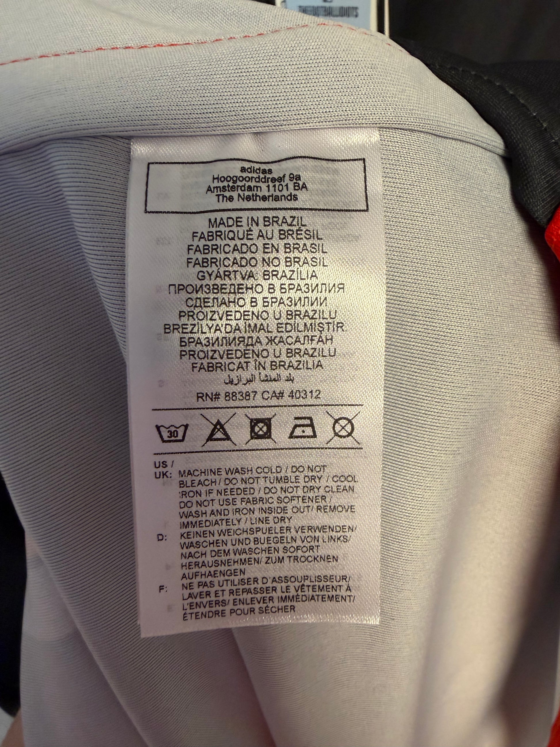 Interior label and size tag of Adidas River Plate 2025 authentic fourth shirt