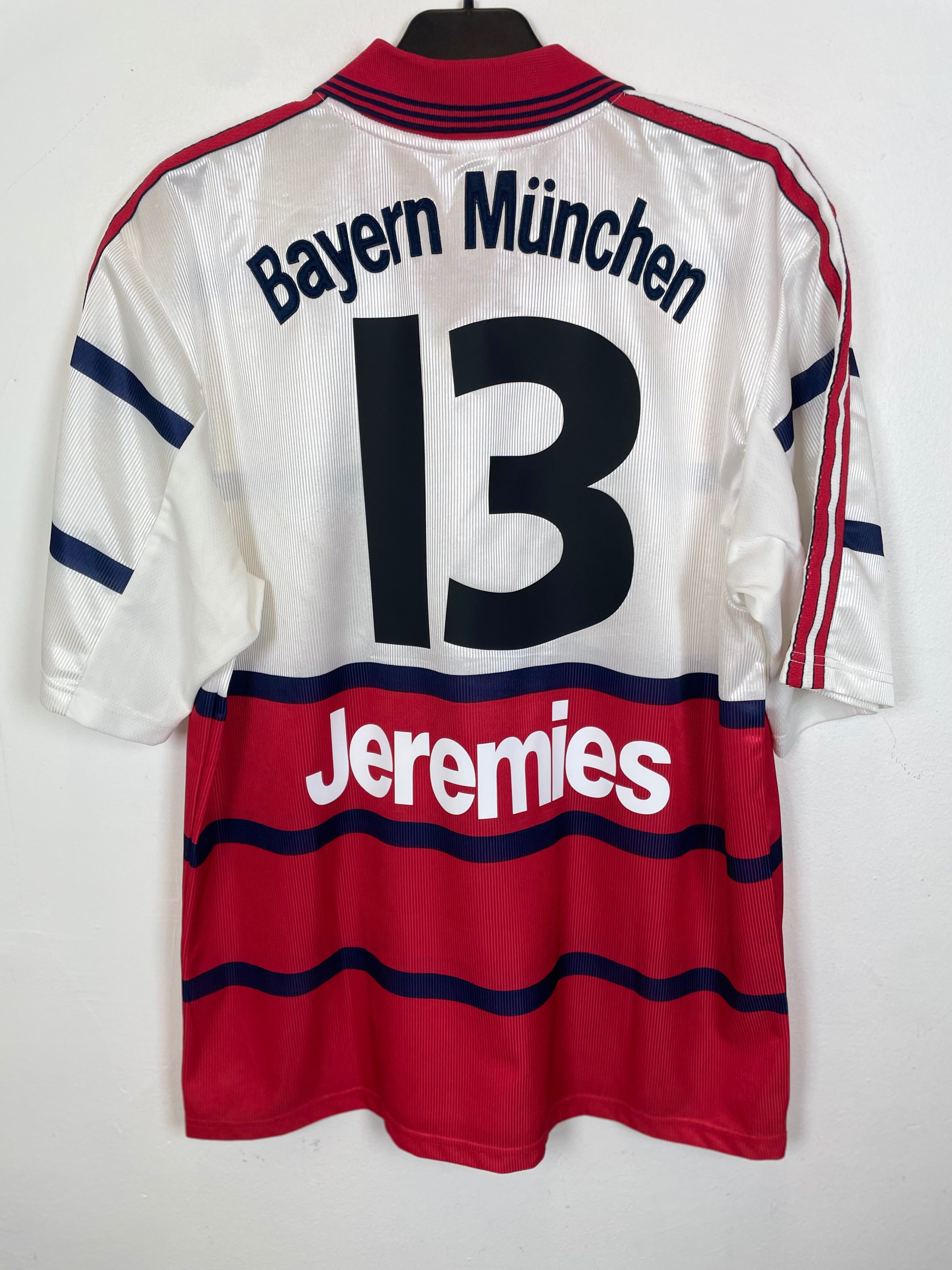 Retro Bayern München Away Shirt 98/99 Jeremies 13 | Classic