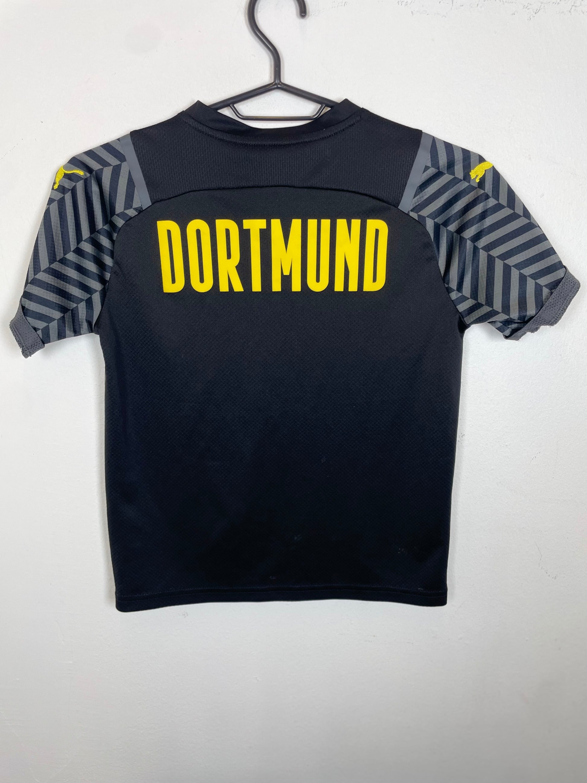 Back view of Puma Dortmund away shirt 21/22 kids size 9-10 years in excellent condition