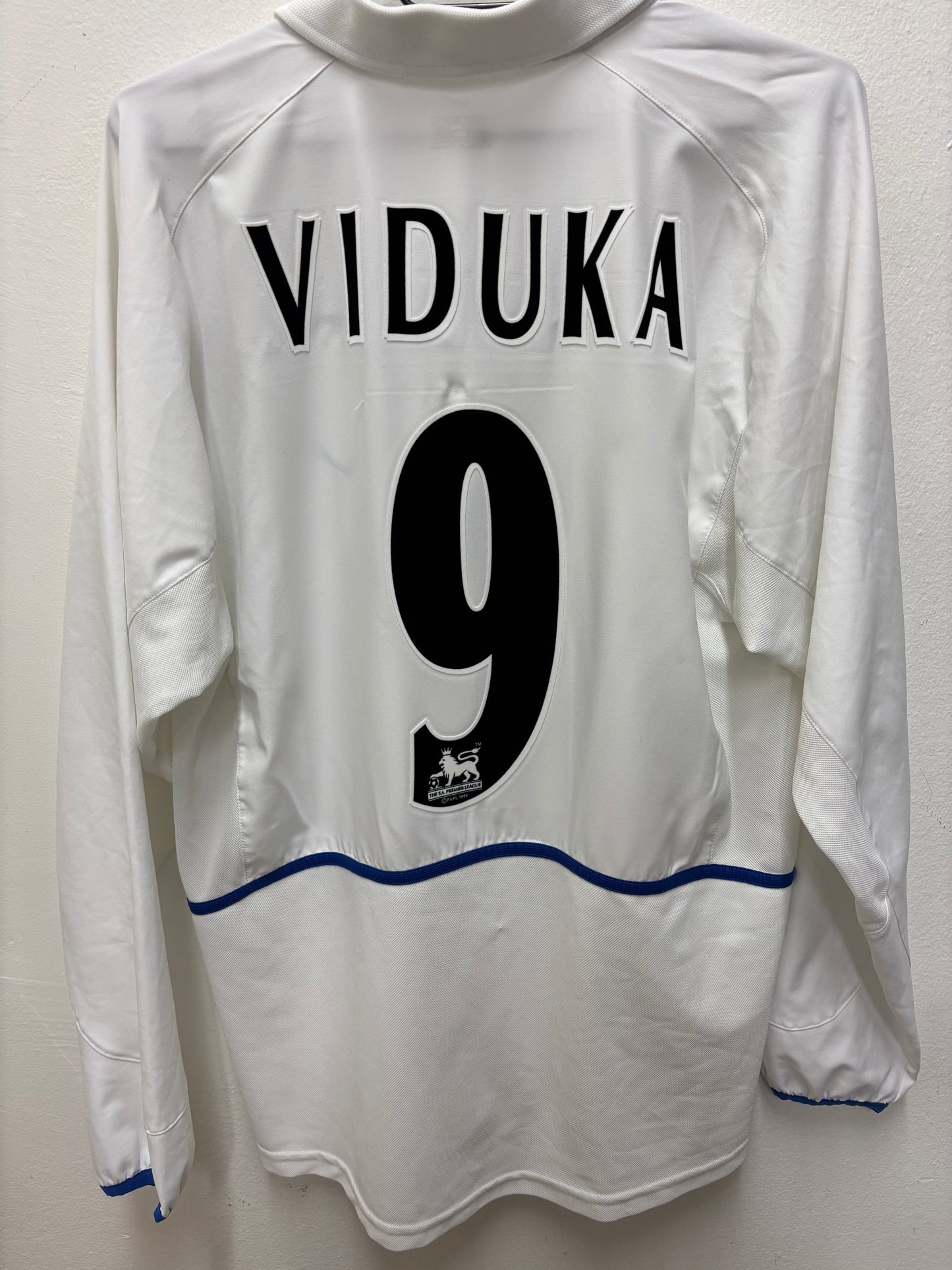 Leeds United Home 02/03 Viduka 9 LS