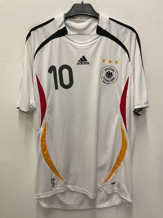 Germany Home 2006 Neuville 10