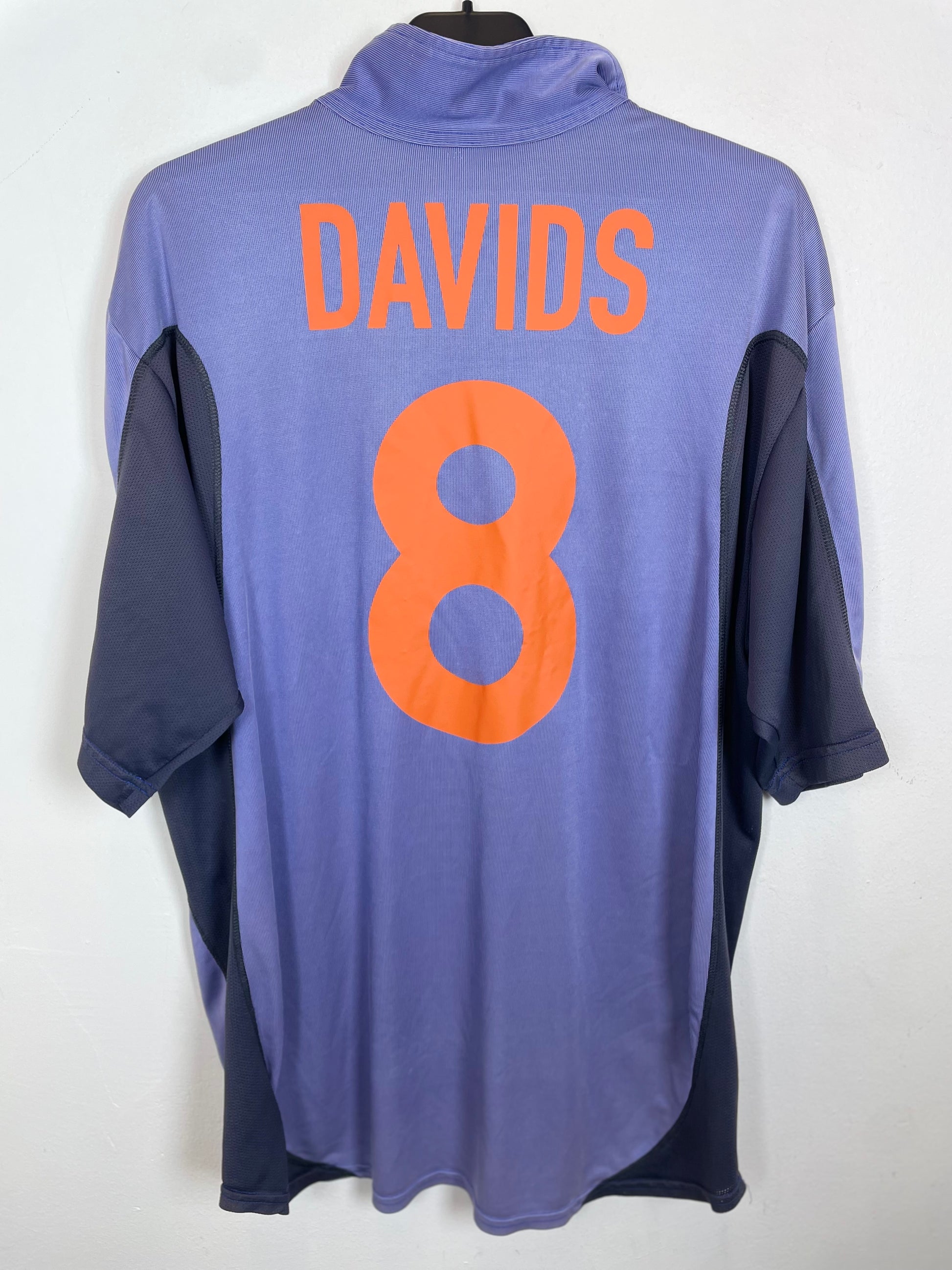 Back view of Netherlands 00/02 away shirt showing Davids name and number 8 on orange Nike kit