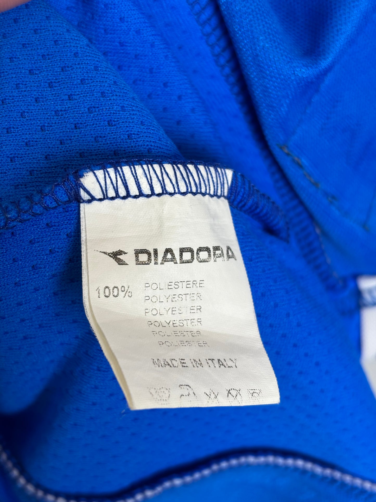 Interior size M label and manufacturing tags of Diadora Napoli 00/01 Edmundo jersey