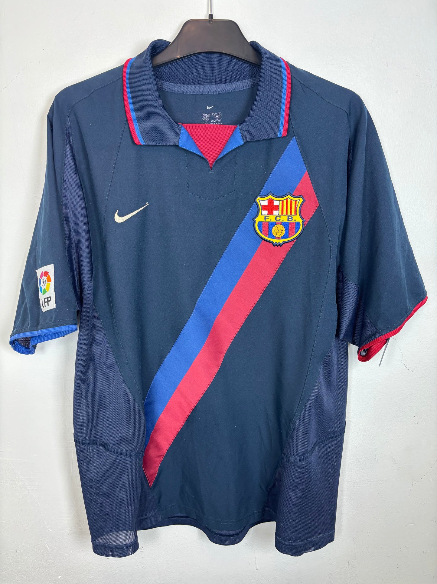 Nike Barcelona away/third shirt 02/04 with Ronaldinho 10 in excellent condition