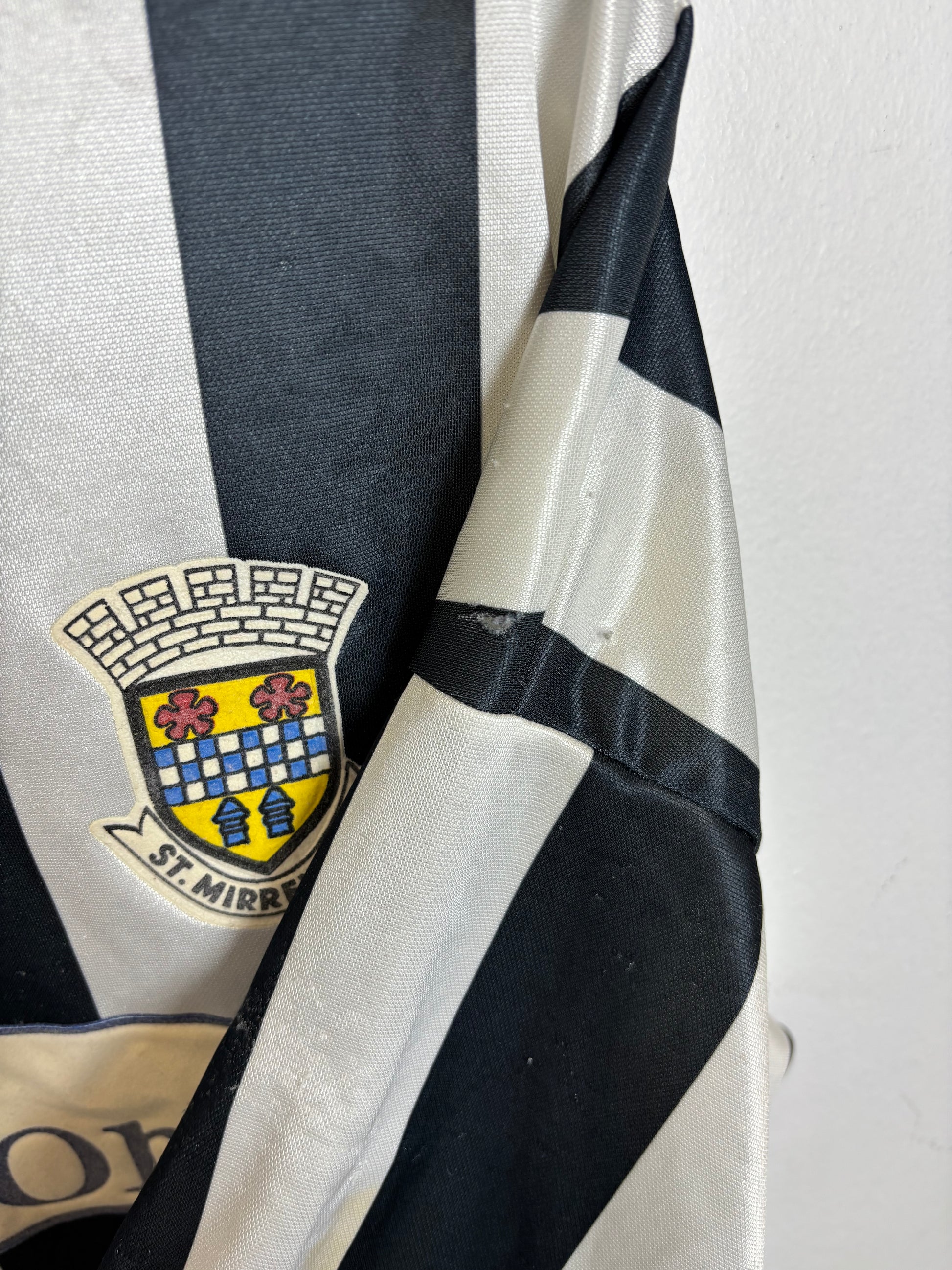 Matchwinner St Mirren 93/94 home shirt size XL condition and material detail view