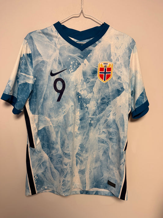 Nike Norway 2020 away shirt front view with Sørloth number 9