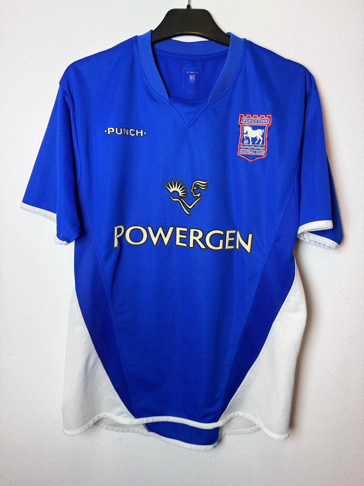 Punch Ipswich Town Home 03/05 Kuqi 32 - 8/10