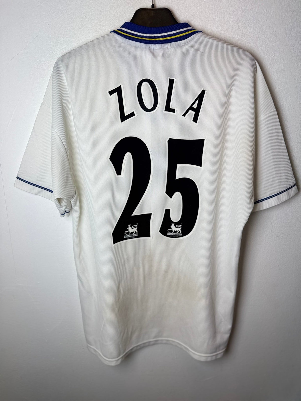 Umbro Chelsea 98/00 Zola 25 - 8/10 - TheFootballIdiots