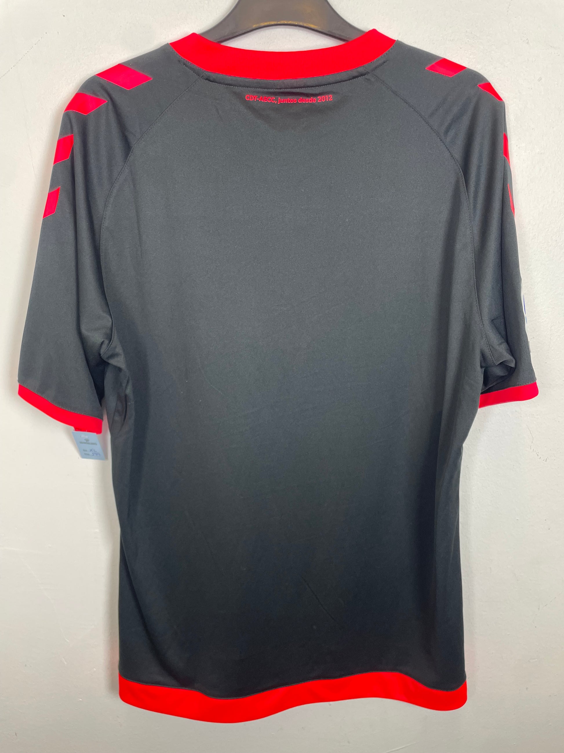 Back view of Hummel CD Tenerife third kit 2018/19 in size XL with excellent condition