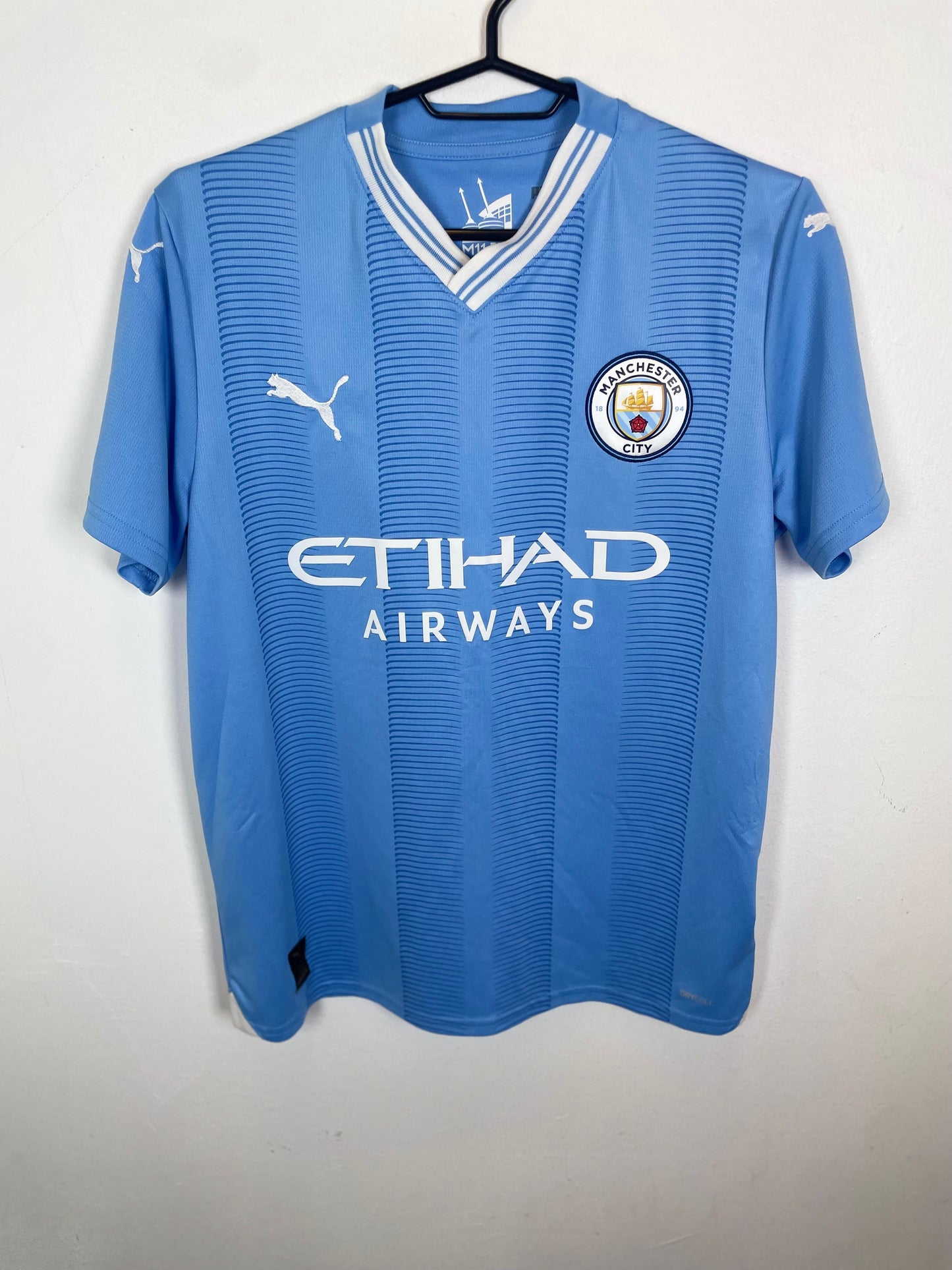 Manchester City home shirt 2023/24 with Bernardo 20, kids size 15-16 years in excellent condition
