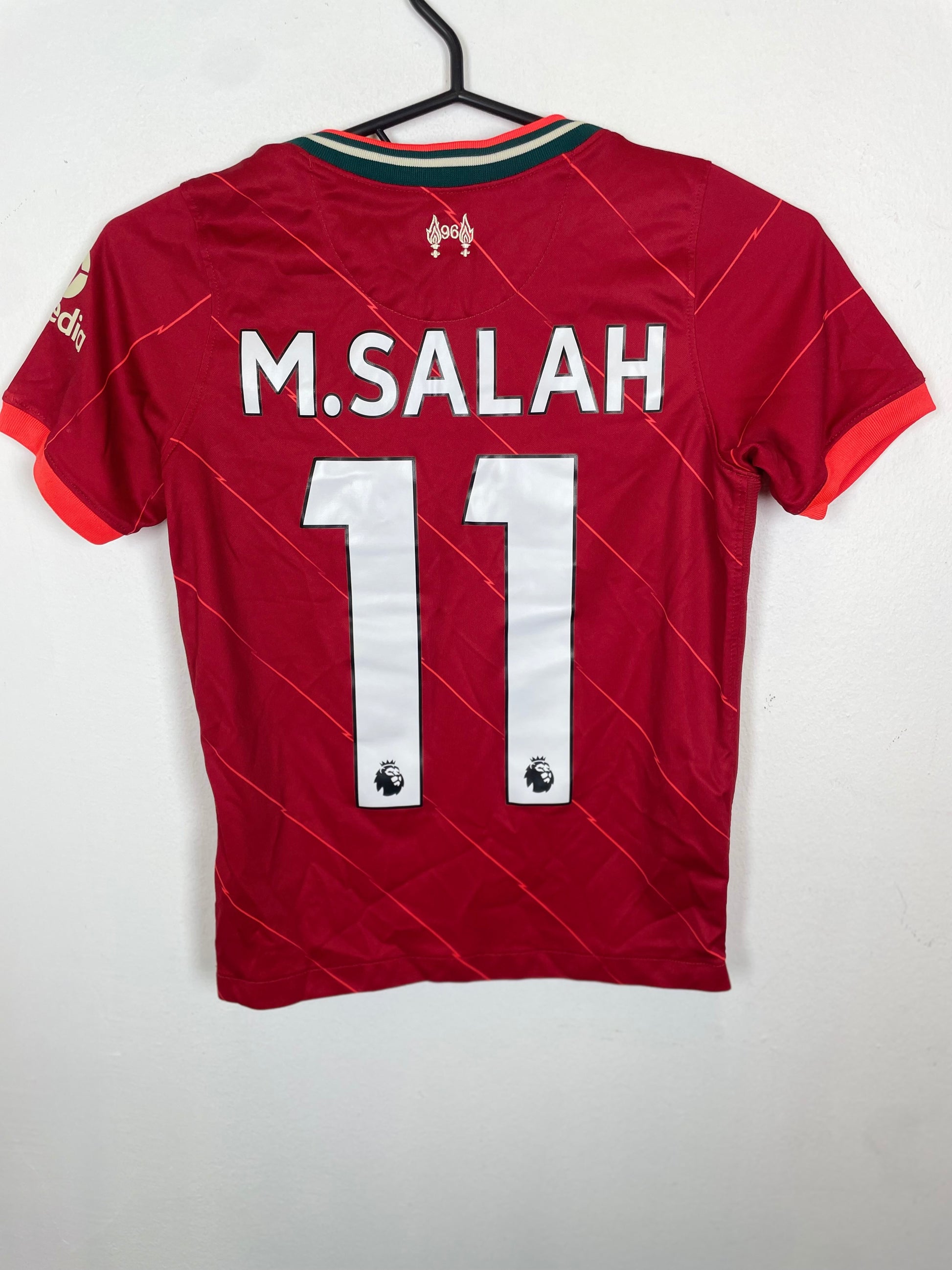 Back view of Liverpool home shirt 21/22 showing Salah name and number 11, size 122-128cm