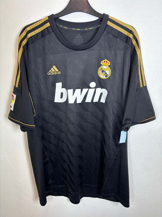 Adidas Real Madrid away shirt 11/12 featuring Ronaldo 7 in excellent 8/10 condition, size XL