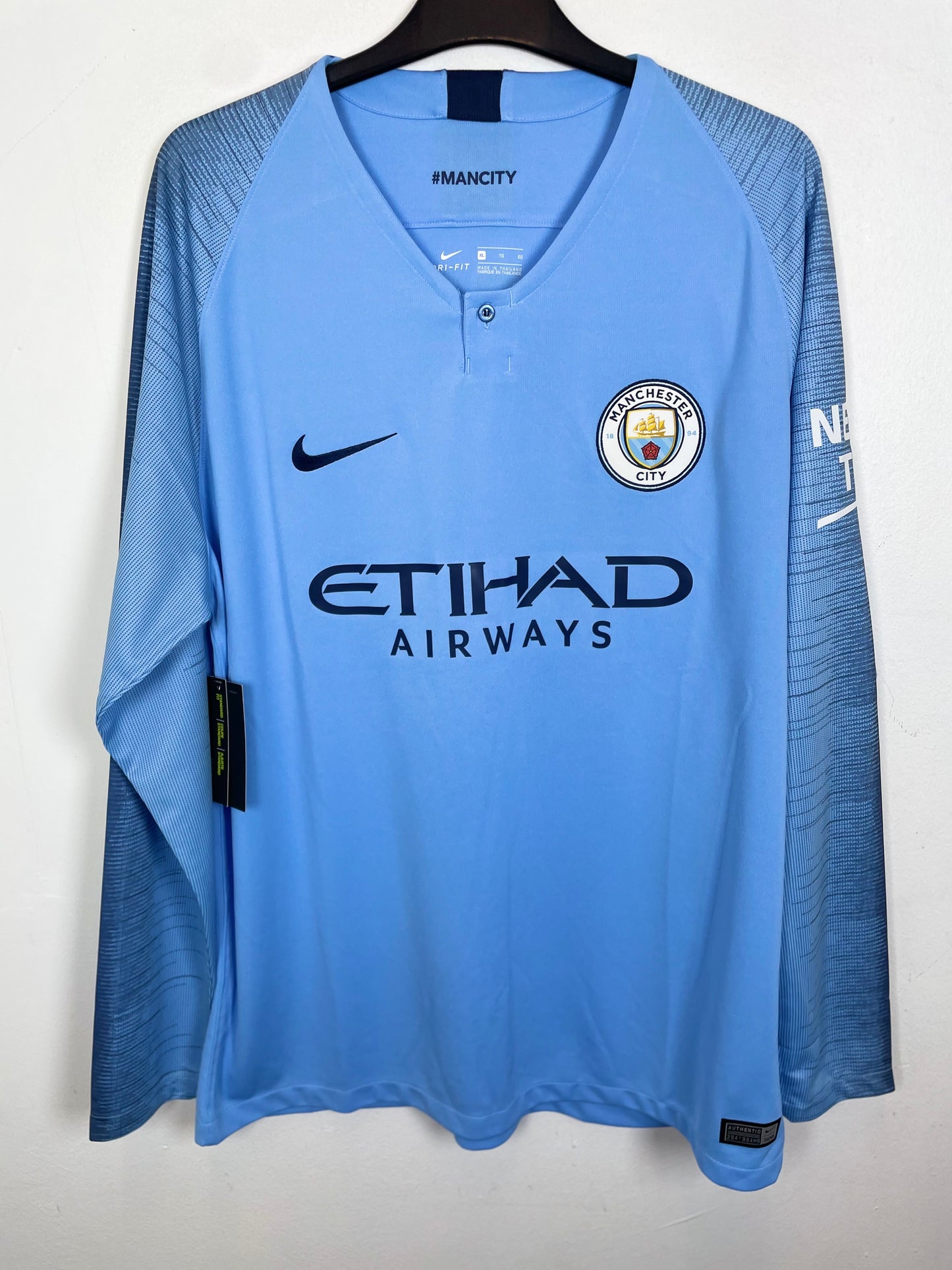 Nike Manchester City 18/19 home long sleeve with De Bruyne 17 — front view in sky blue