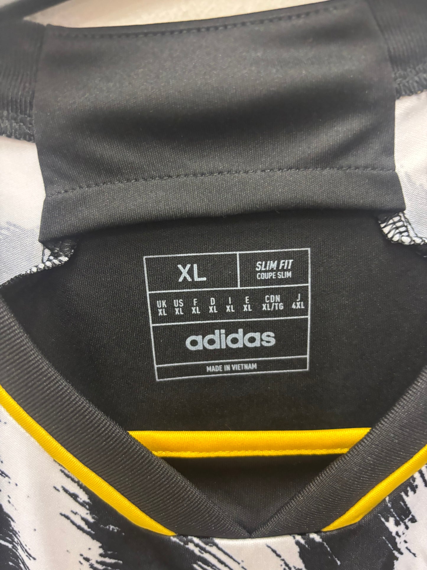 Juventus Home 23/24 Huijsen 13