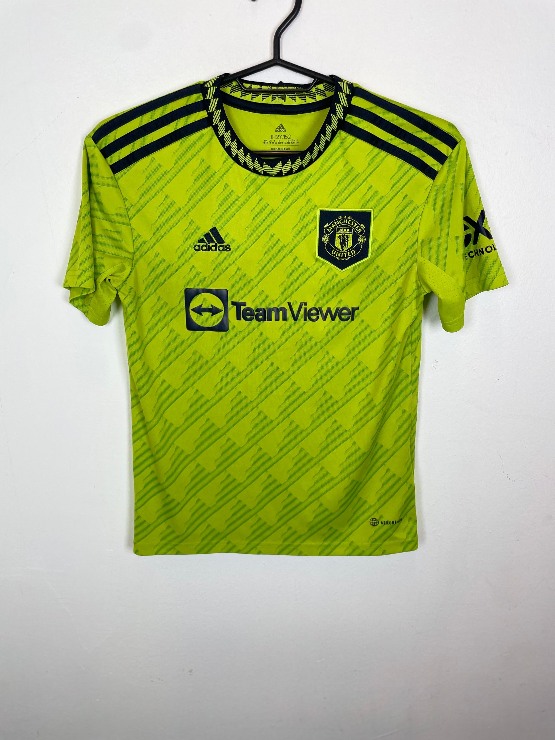 Manchester United third shirt 2022/23 with Antony 21, kids size 11-12Y in excellent condition