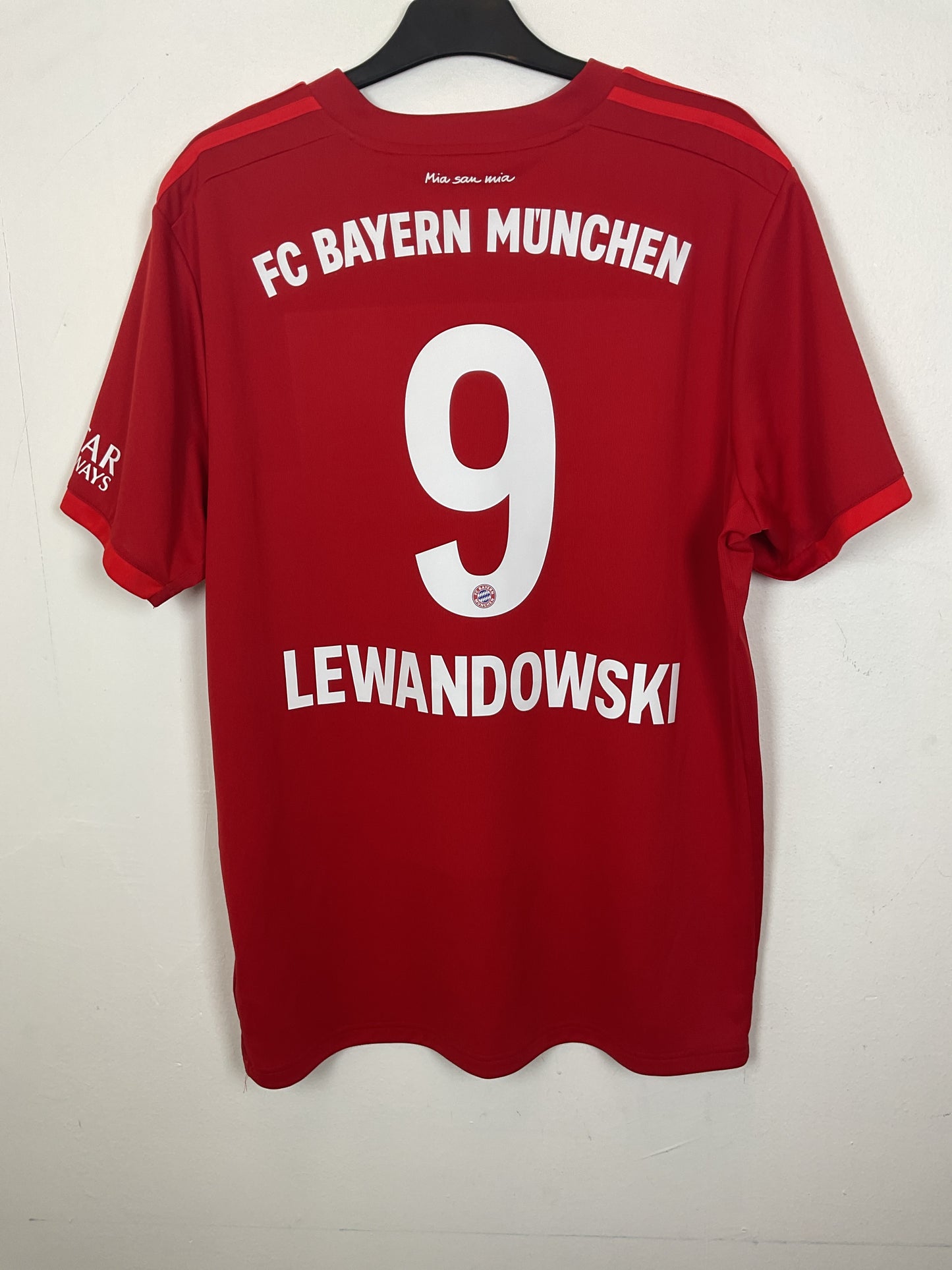 Bayern Munich Home 19/20 Lewandowski 9 - 9/10
