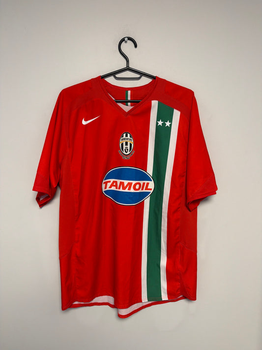 Nike Juventus away shirt 05/07 with Vieria 4 in vintage white kit from Serie B season