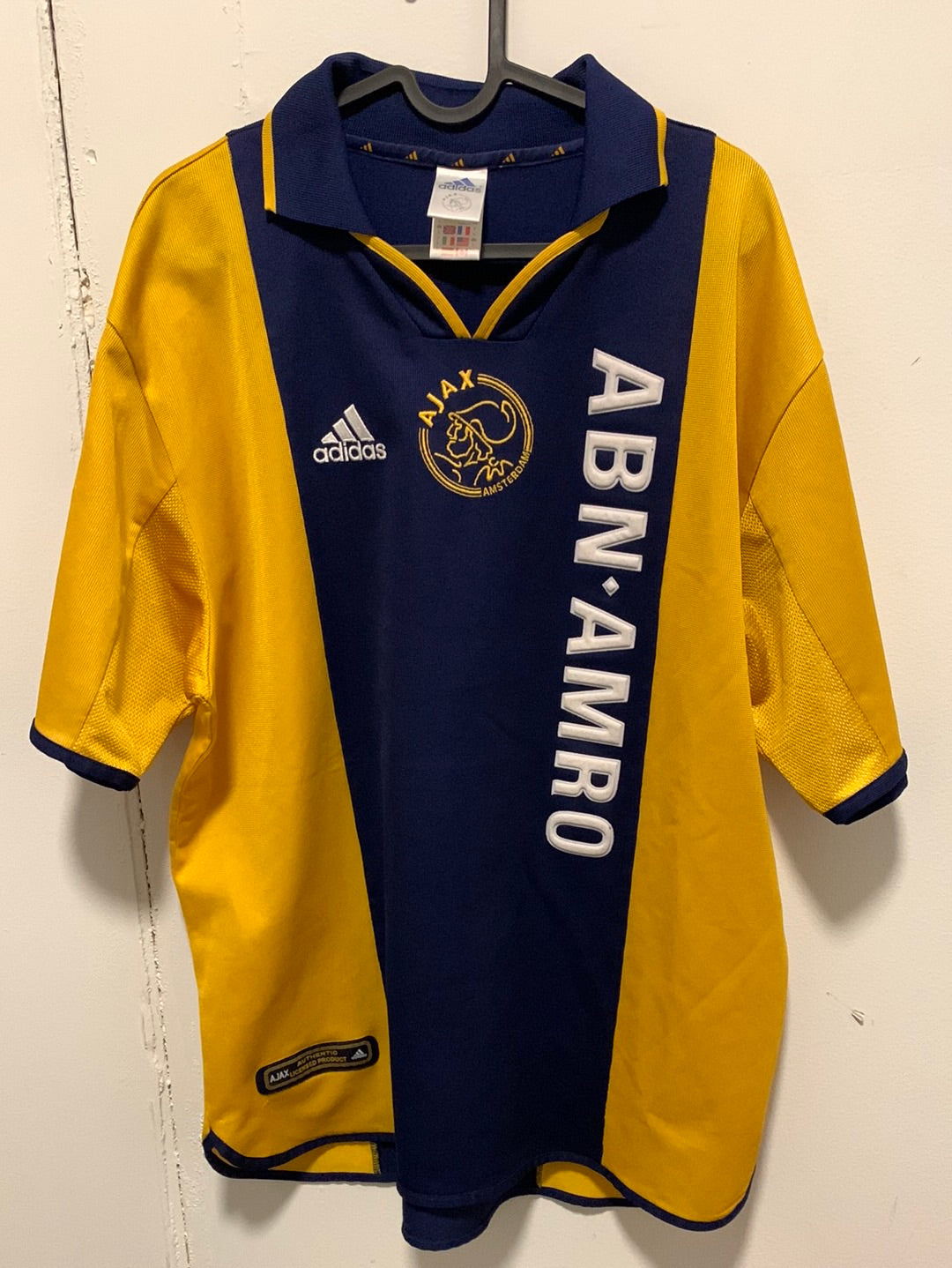 Ajax Borte 2000