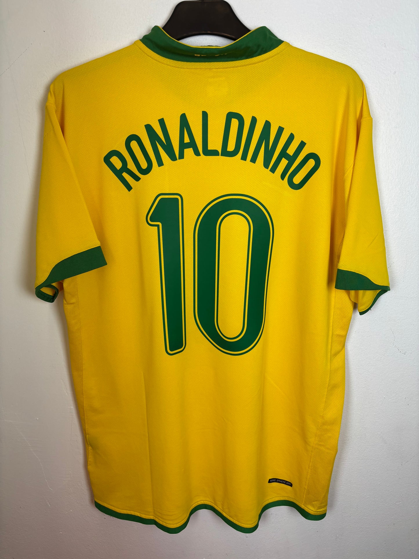 Brazil Home 2006 Ronaldinho 10 - 8/10