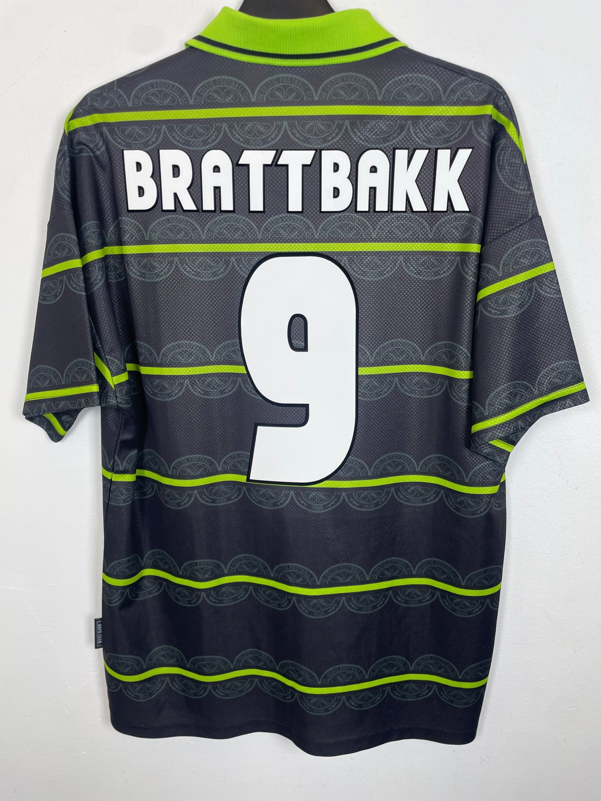 Celtic 98/99 away — back with Brattbakk 9 nameset of the Norwegian striker