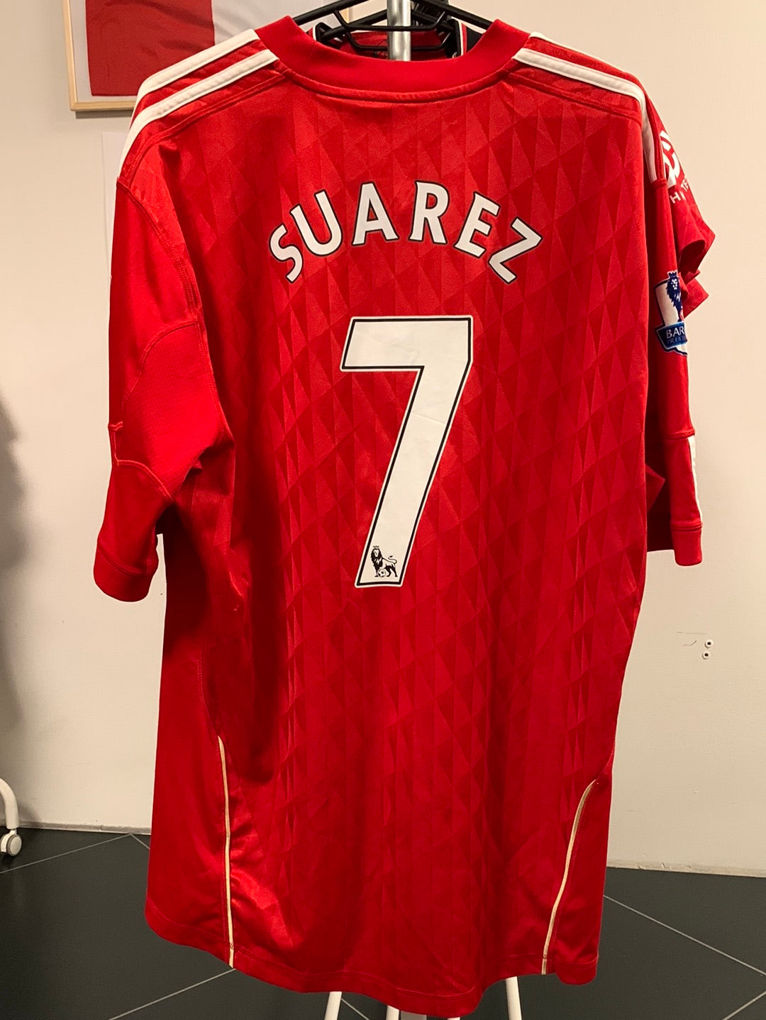 Liverpool Home 10/11 Suarez 7