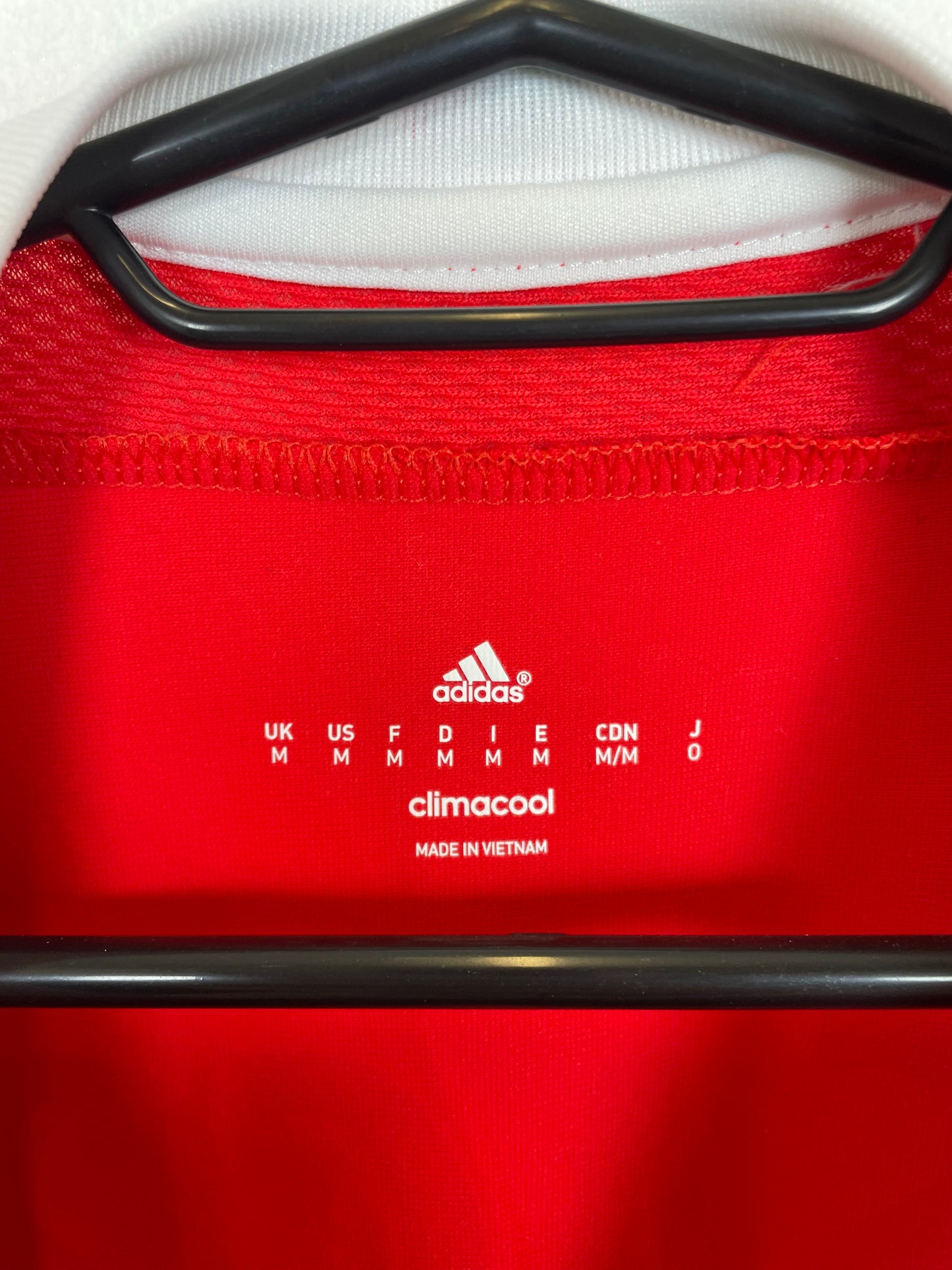 Benfica Home 15/16 Taraabt 23