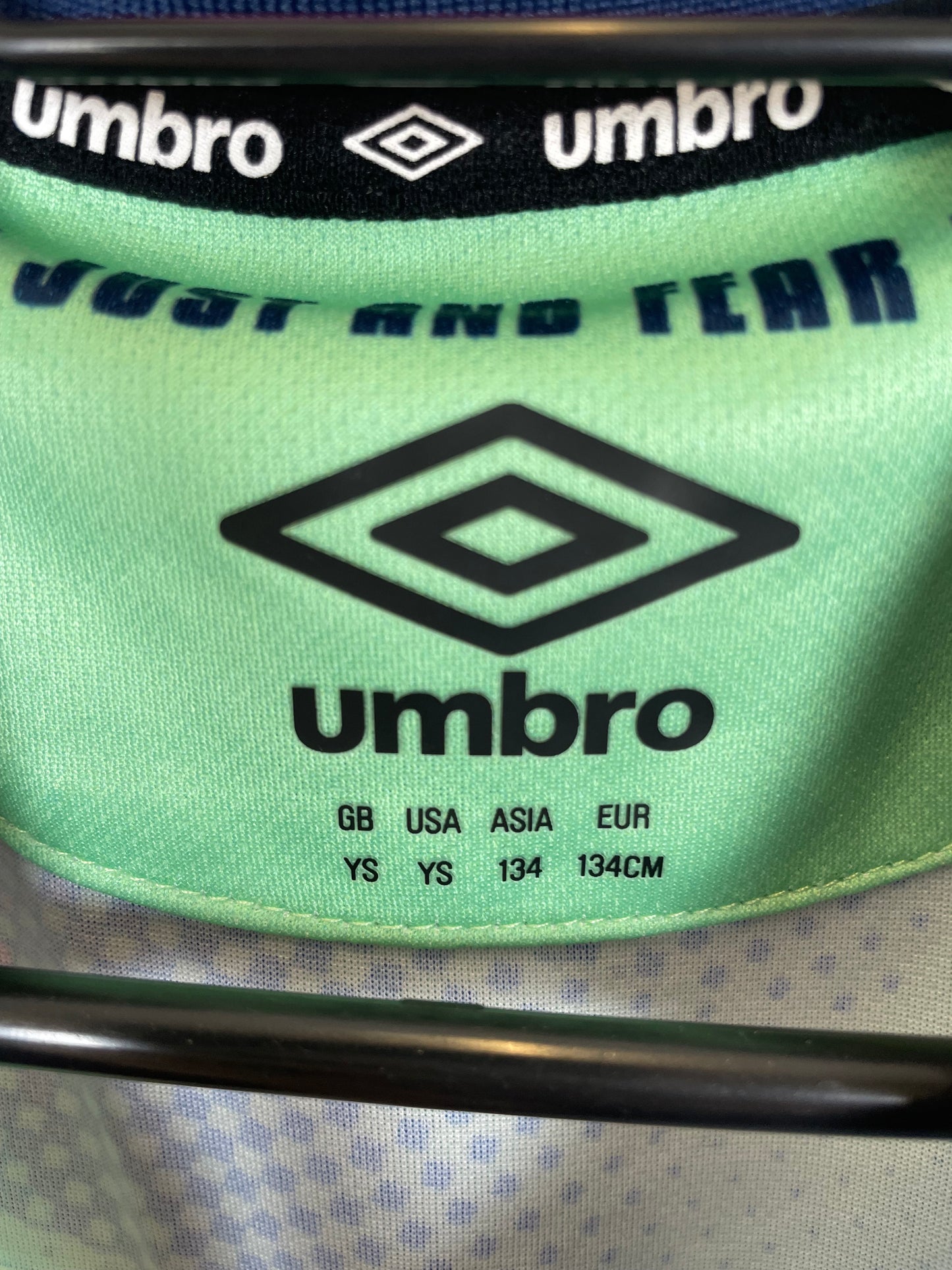 Umbro Carlisle United Away 24/25 Kids - 10/10