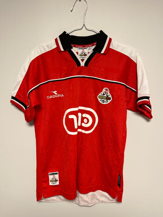 Hapoel Tel Aviv home 00/01 kids