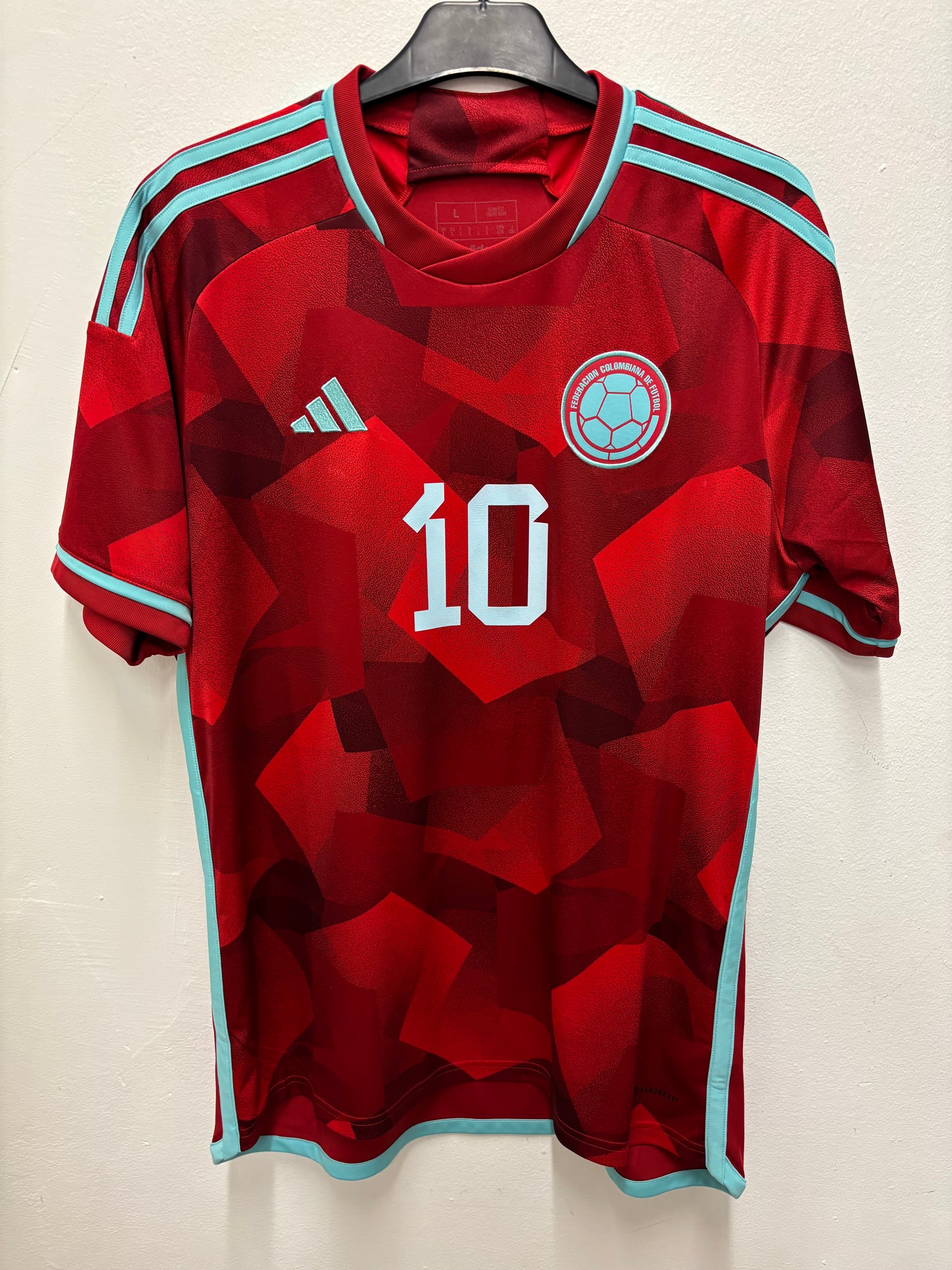 Colombia Away 2022 James 10