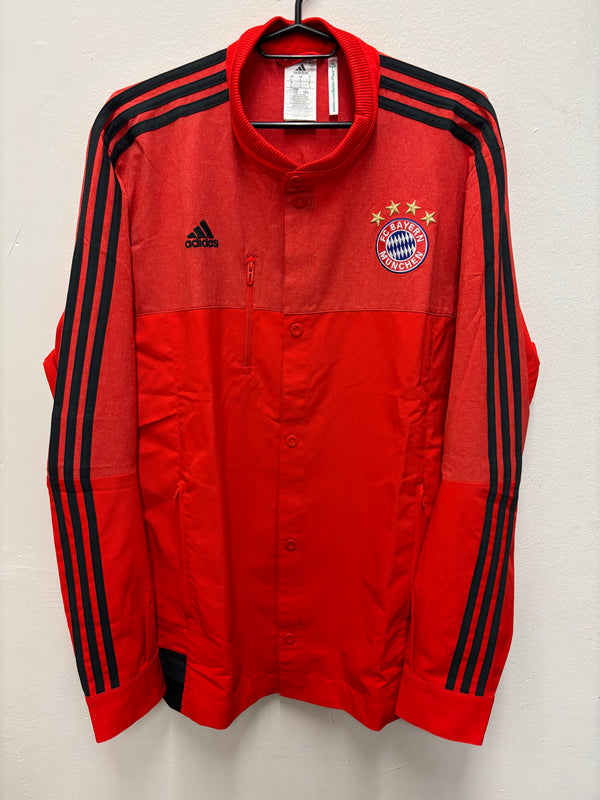 Adidas Bayern Munich red anthem jacket 2014 season in size L