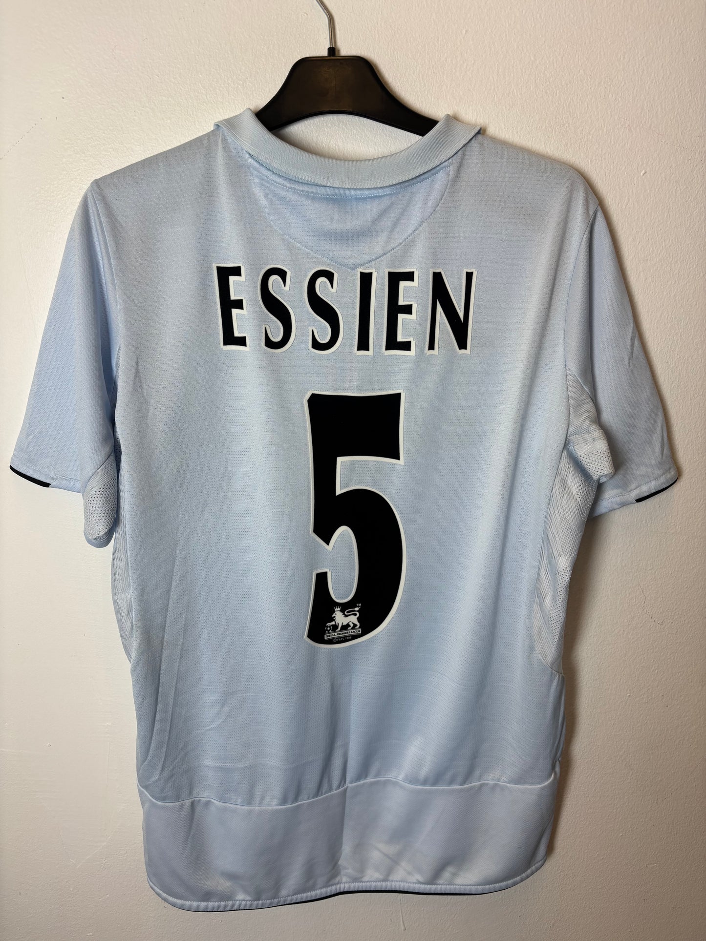 Umbro Chelsea Third 05/06 Essien 5 - 8/10
