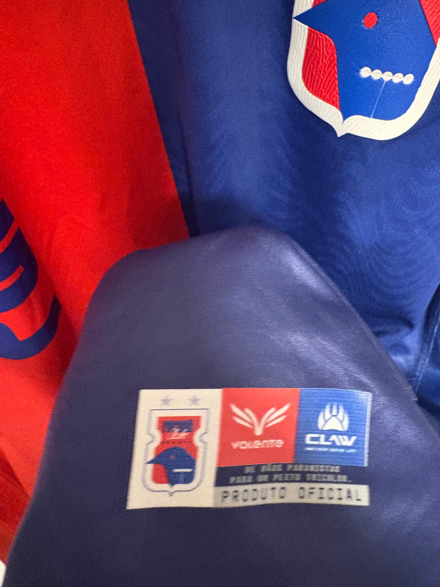 Claw Paraná Clube 2024 home football shirt with number 7 and the Brazilian club crest displayed