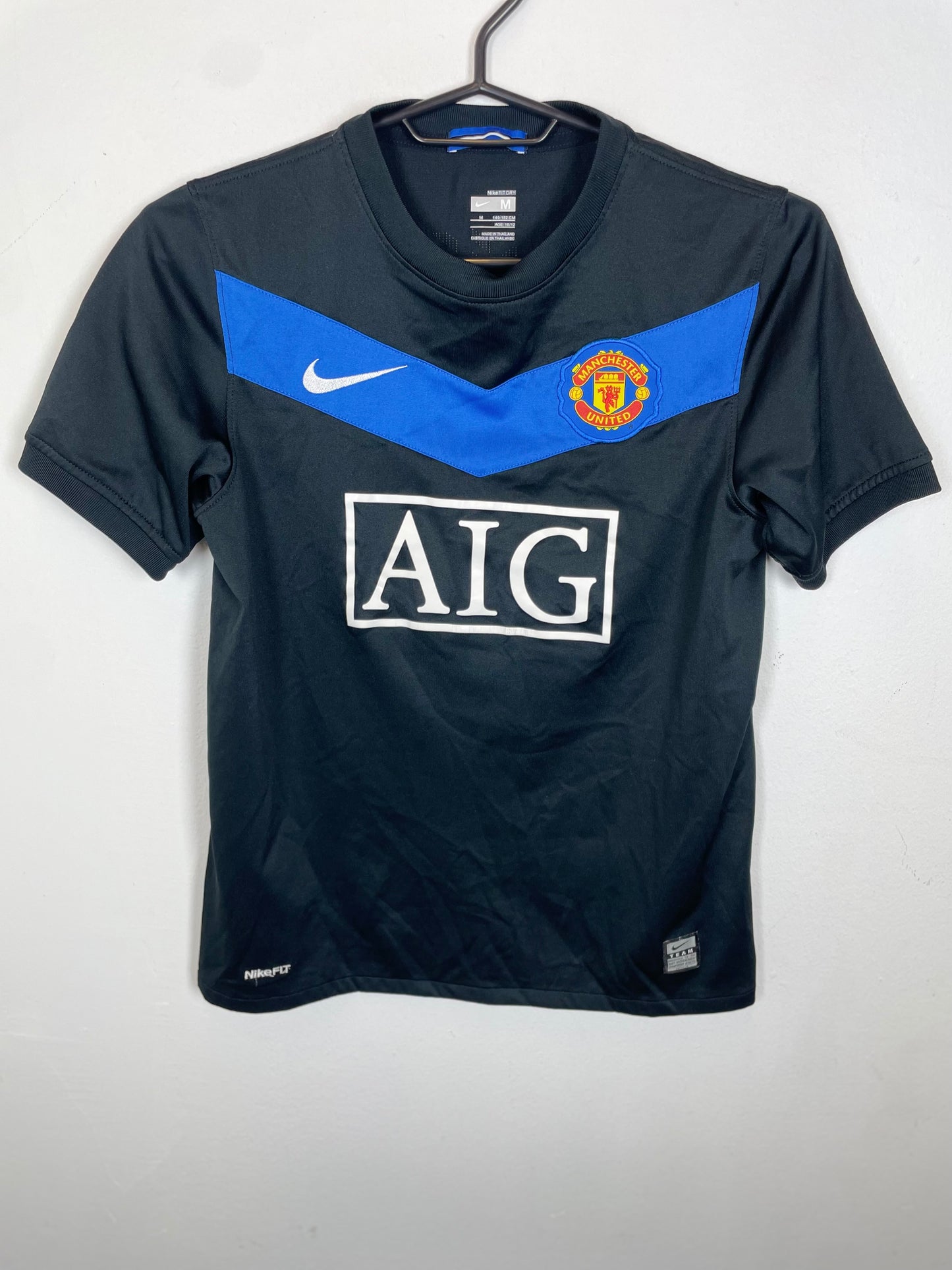 Nike Manchester United away shirt 09/11 with Owen 7, kids size 10/12Y in excellent condition